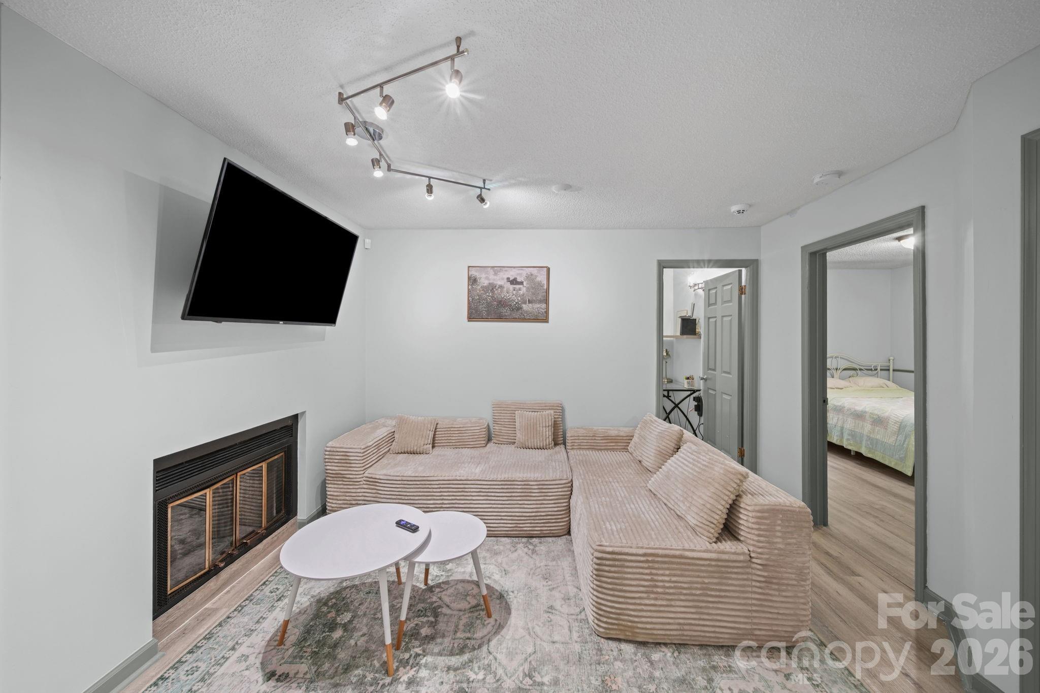 503 Gooseneck Drive B2 Property Photo 20