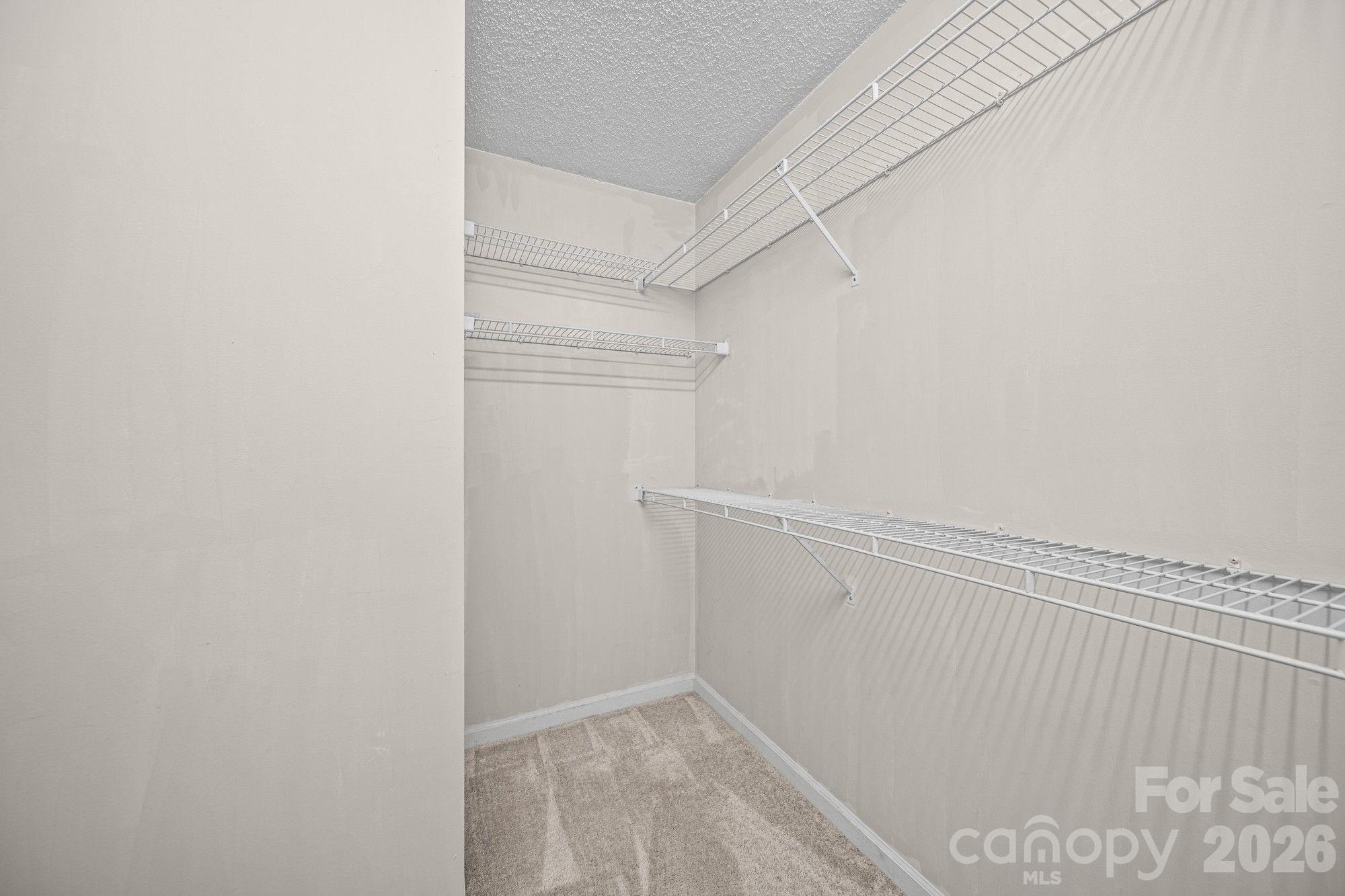 821 Deer Path Place Property Photo 26