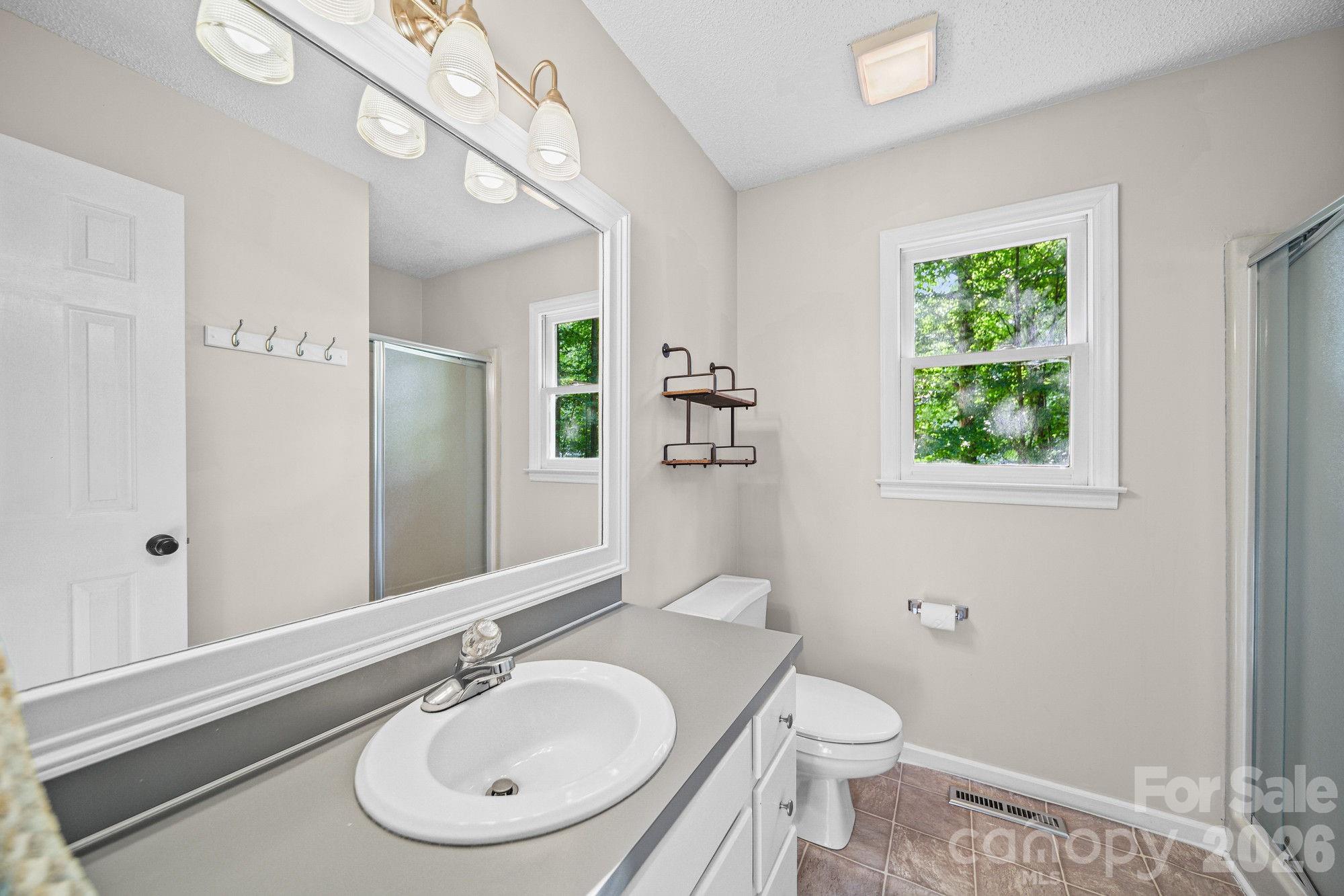821 Deer Path Place Property Photo 28