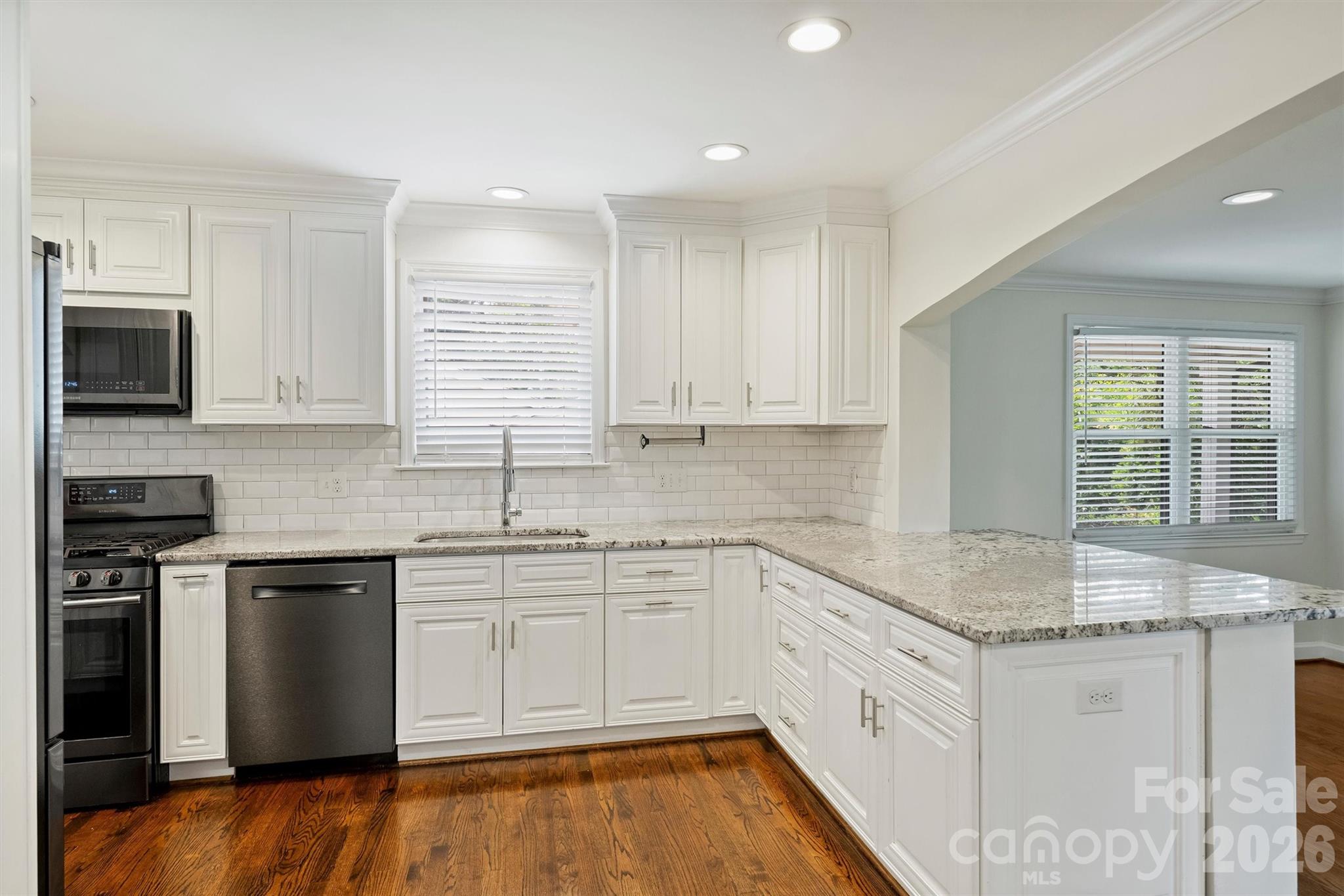 4824 Gilmore Drive Property Photo 12