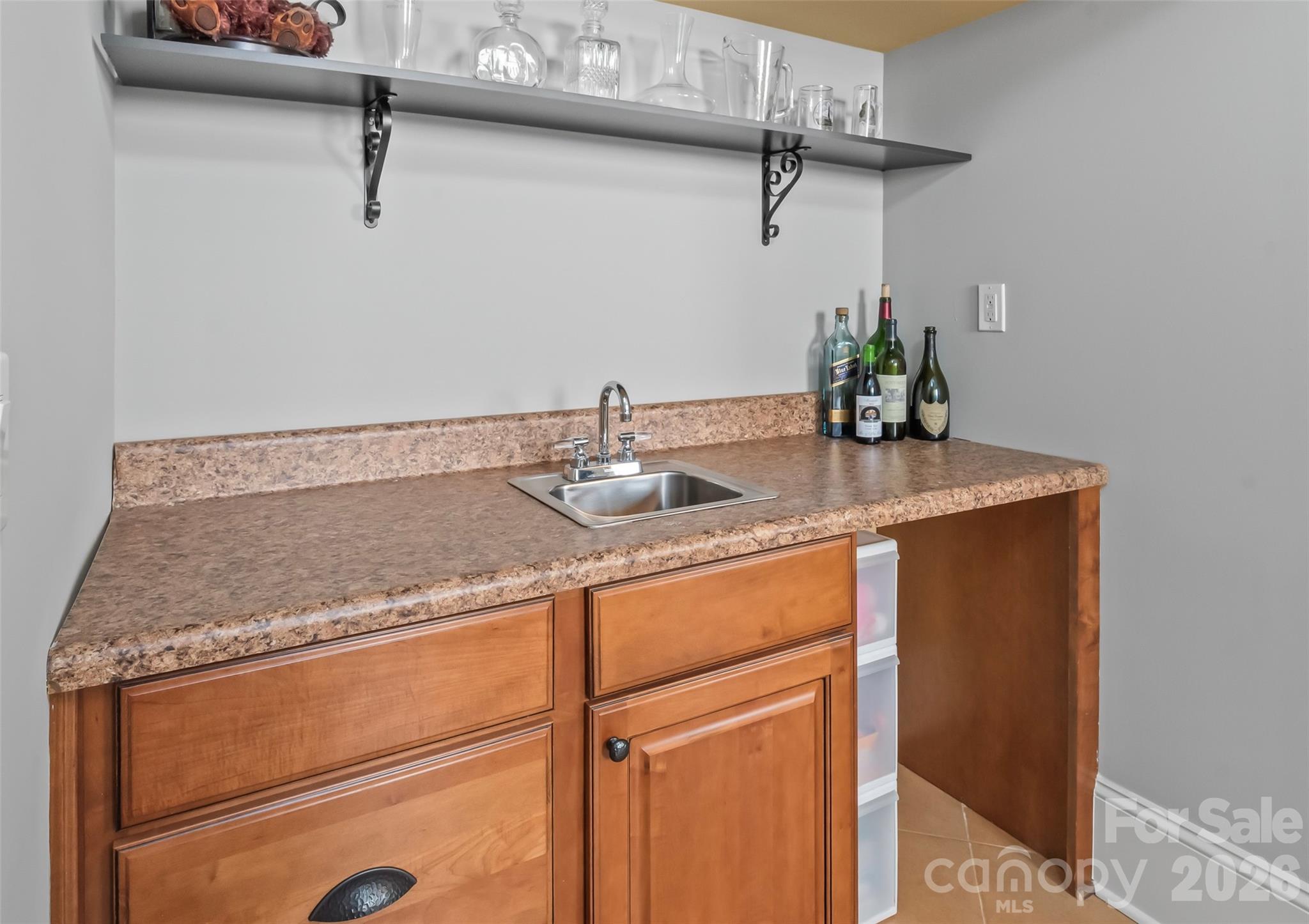 7320 Summerlin Place Property Photo 25