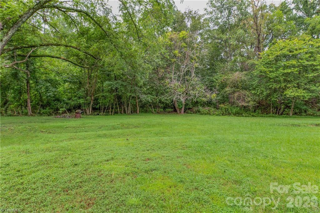 737 Joyce Circle Property Photo 6