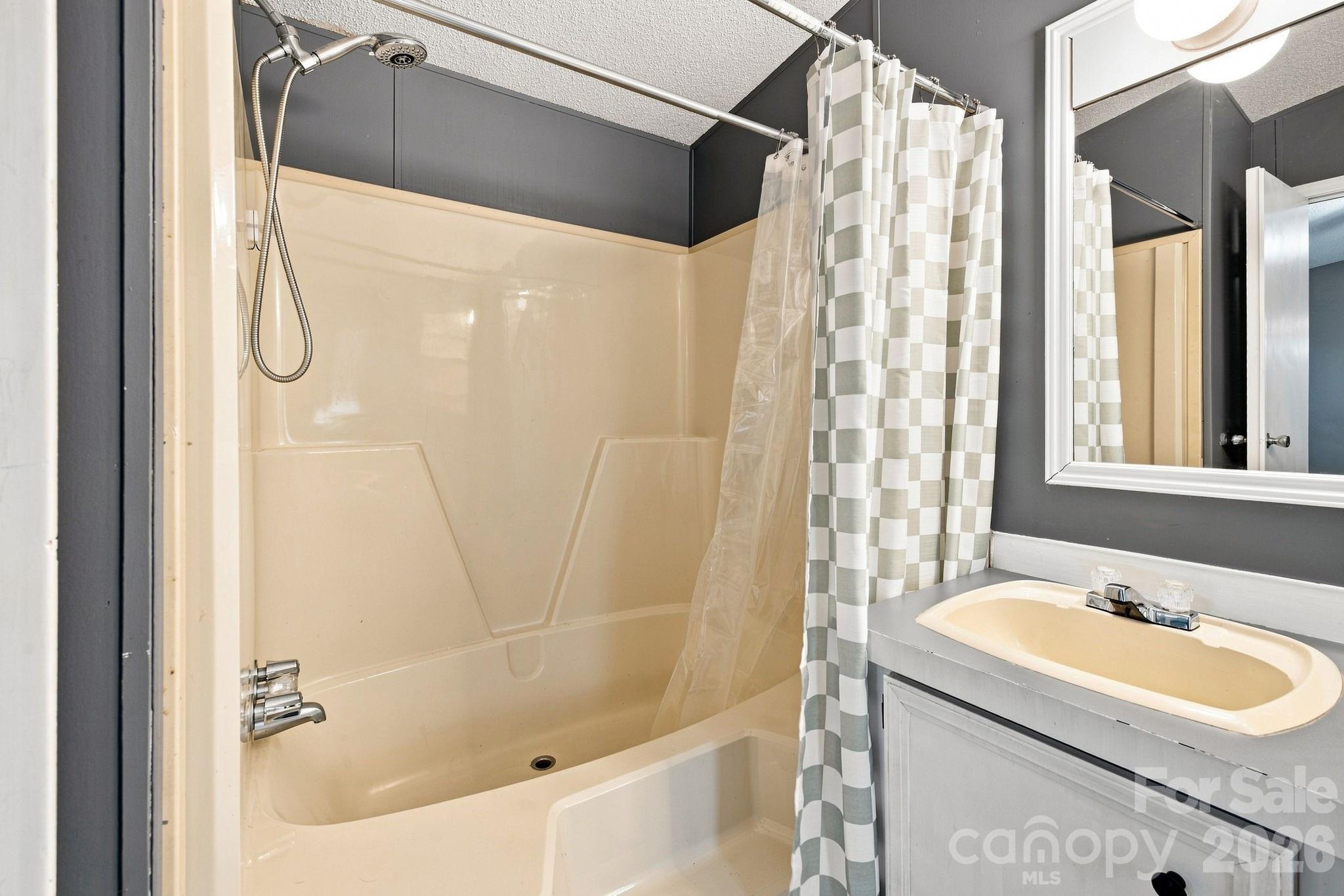 6364 George Hildebran Drive Property Photo 14