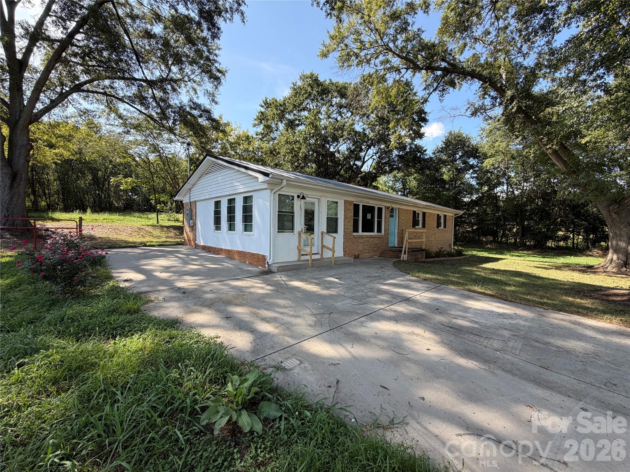 3117 Yates Road Property Photo 4