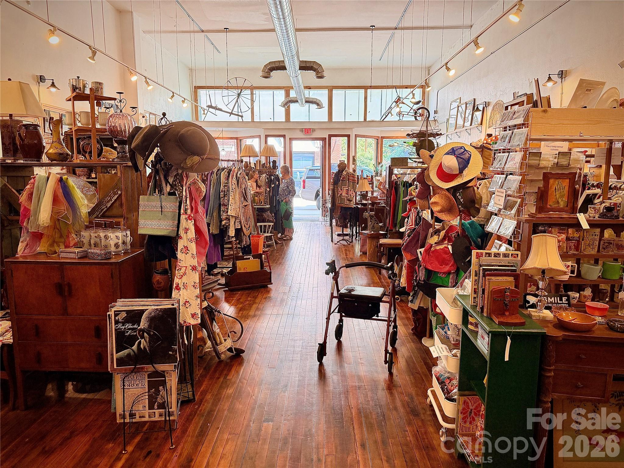 20 S Main Street Property Photo 7
