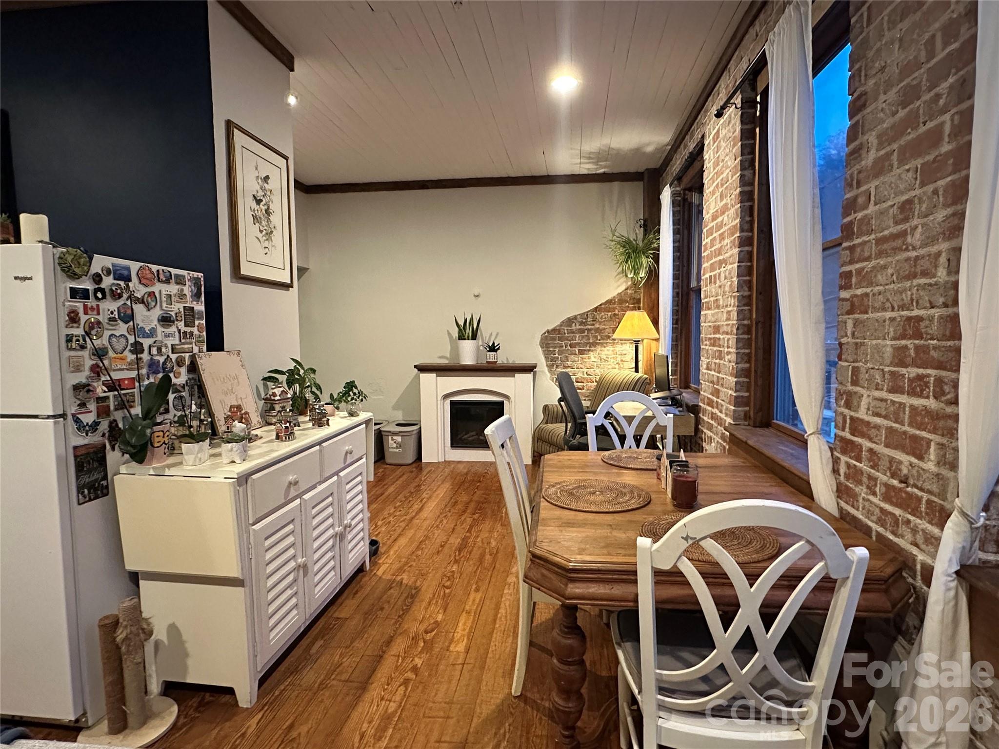 20 S Main Street Property Photo 12