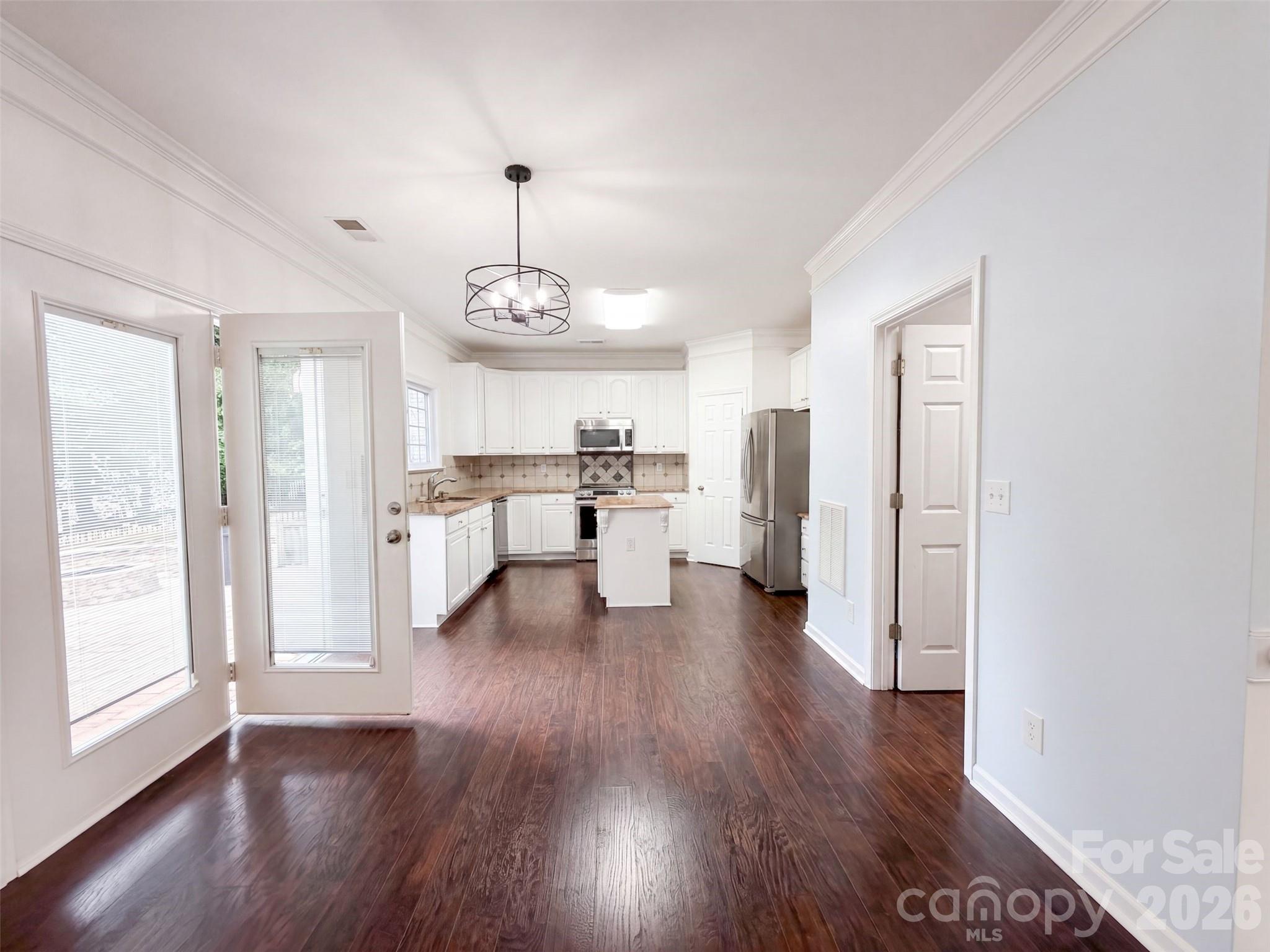 3708 Leela Palace Way Property Photo 2