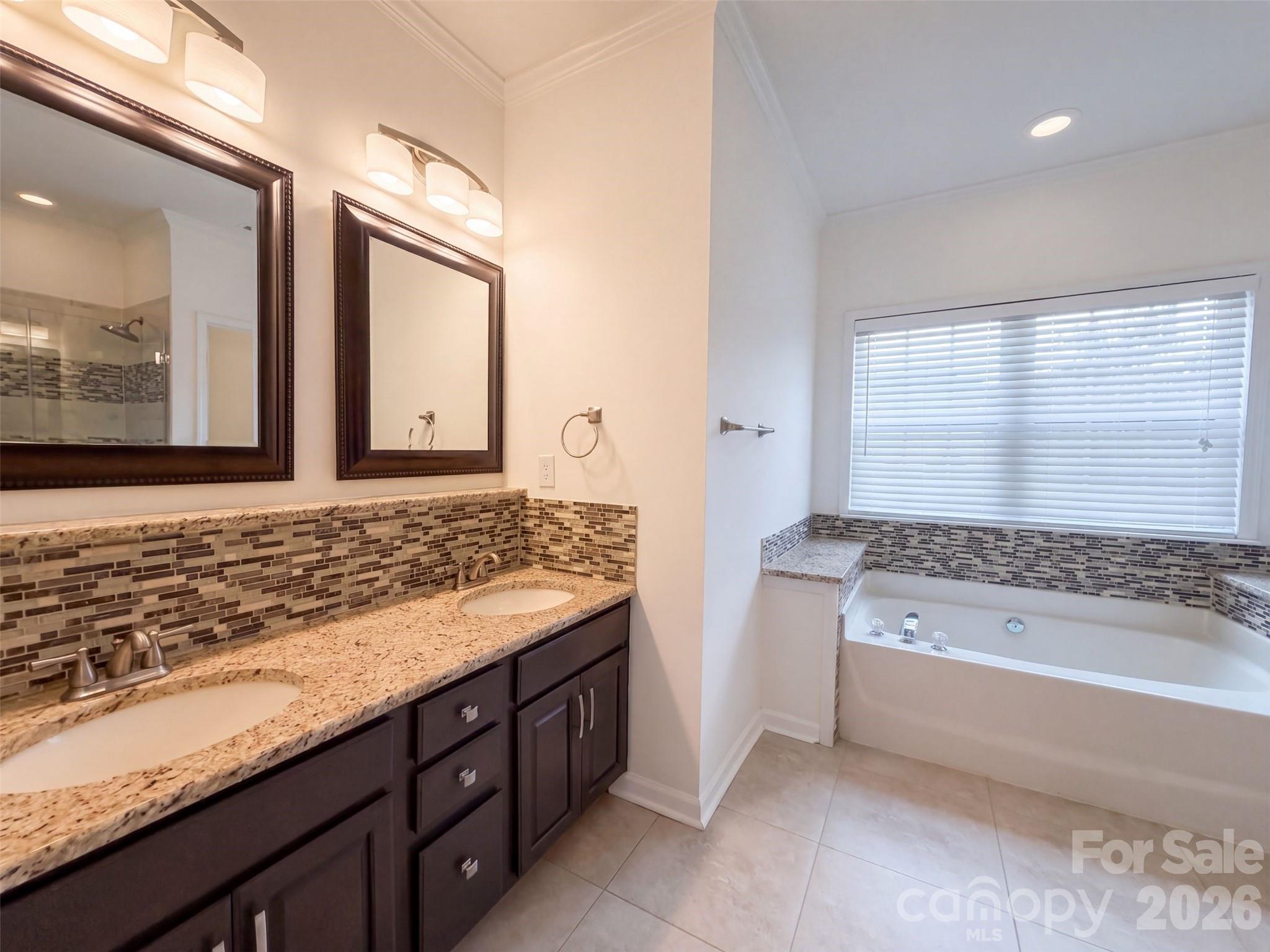 3708 Leela Palace Way Property Photo 8