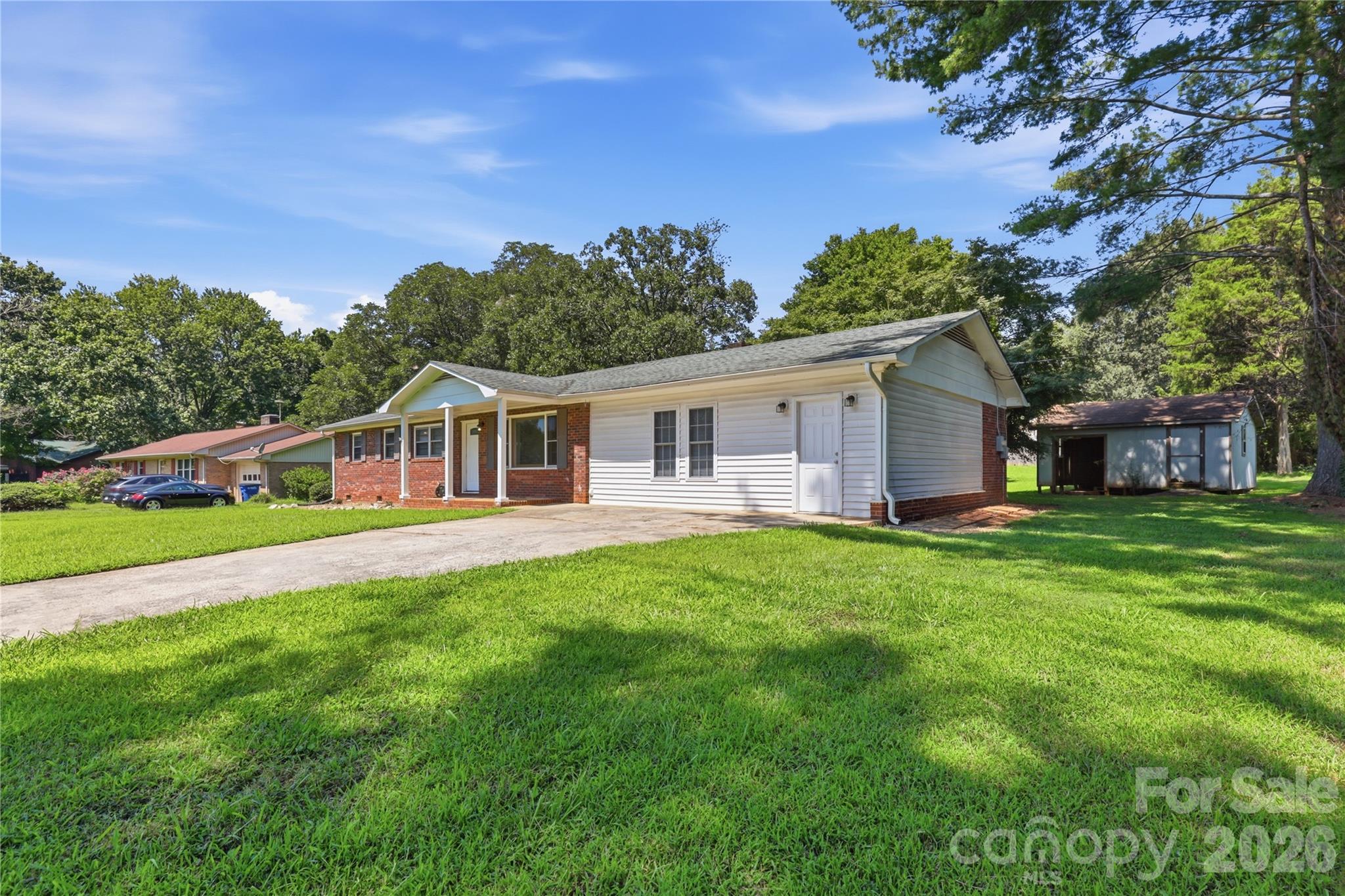 2819 Randolph Road Property Photo 3