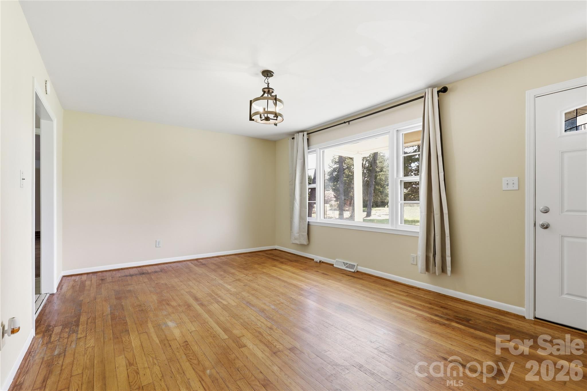 2819 Randolph Road Property Photo 7