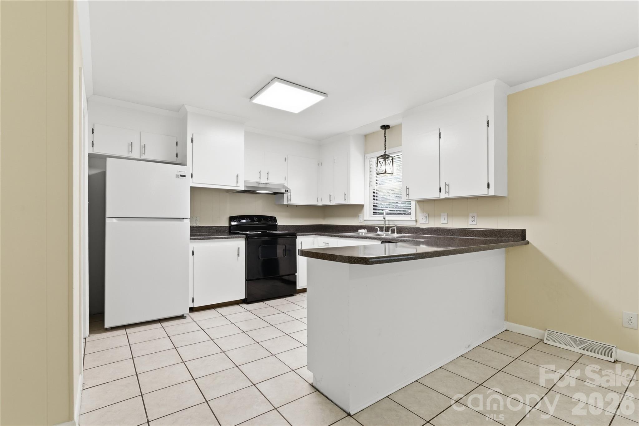 2819 Randolph Road Property Photo 9