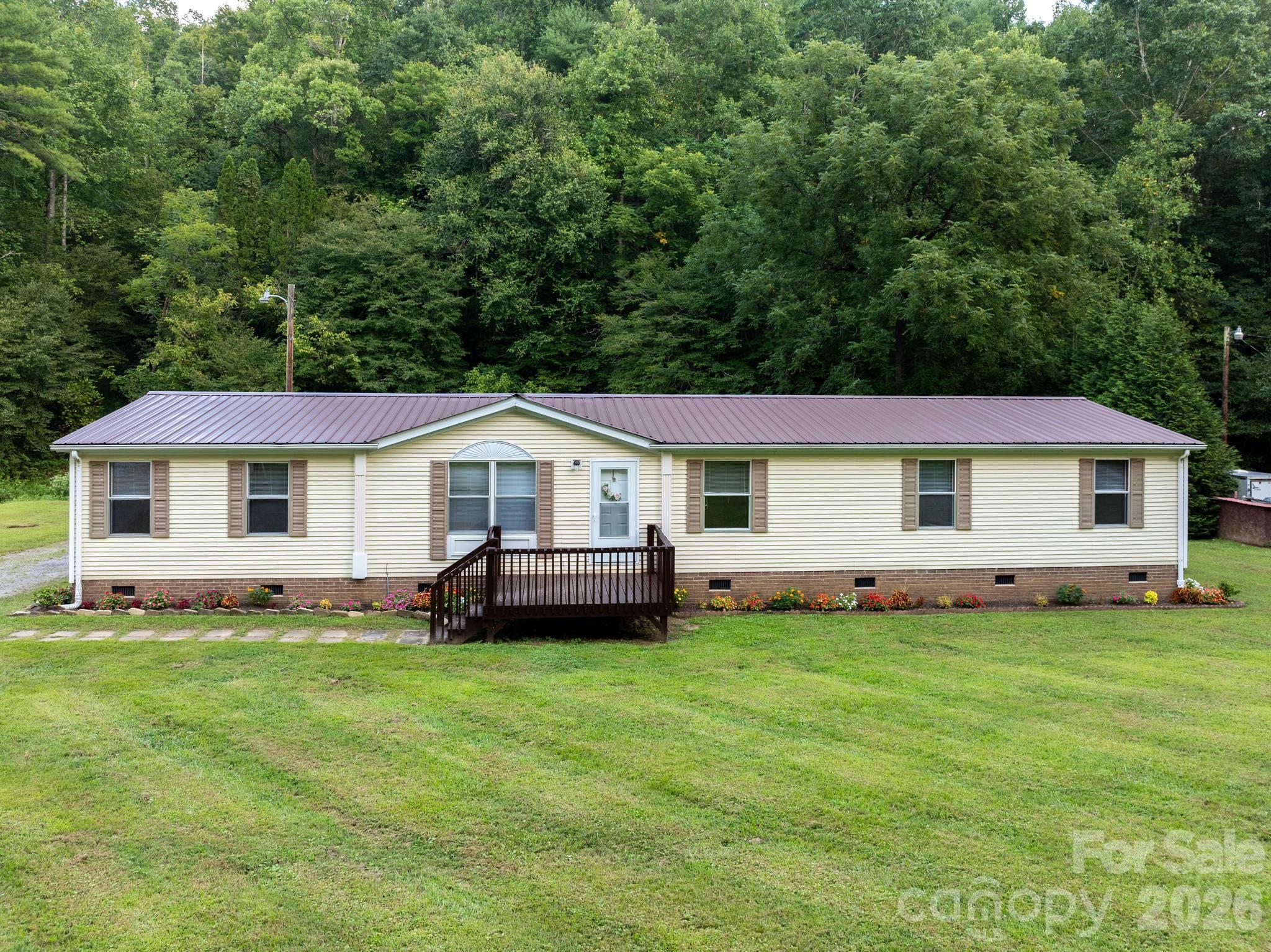 4904 Hwy 90 Highway Property Photo 1