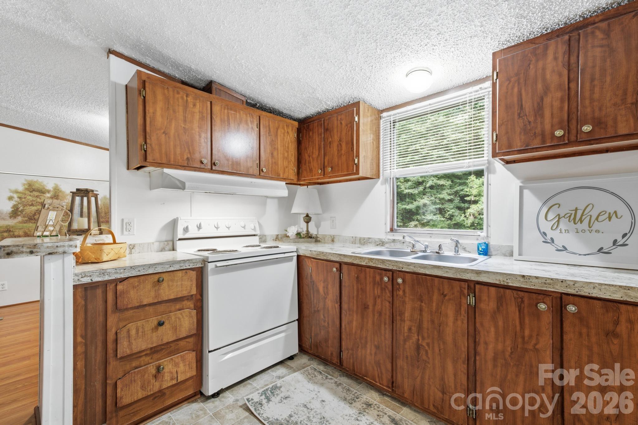 4904 Hwy 90 Highway Property Photo 10
