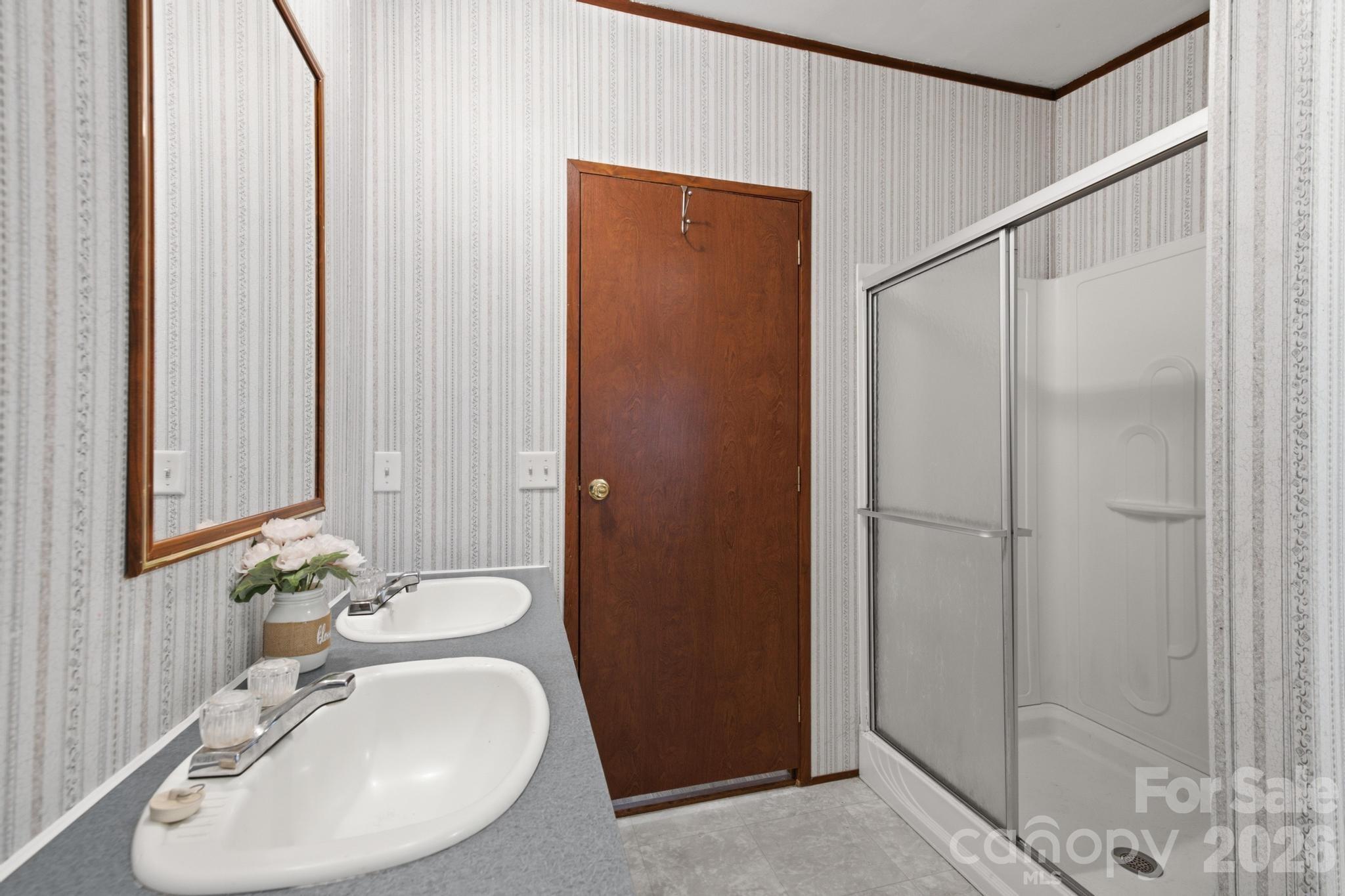 4904 Hwy 90 Highway Property Photo 17