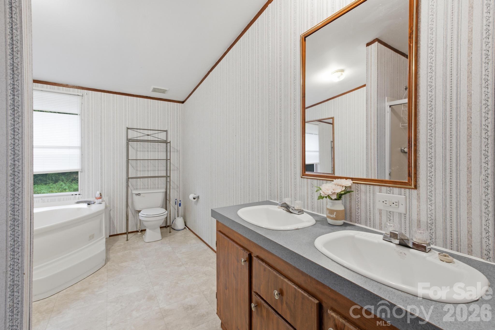 4904 Hwy 90 Highway Property Photo 18