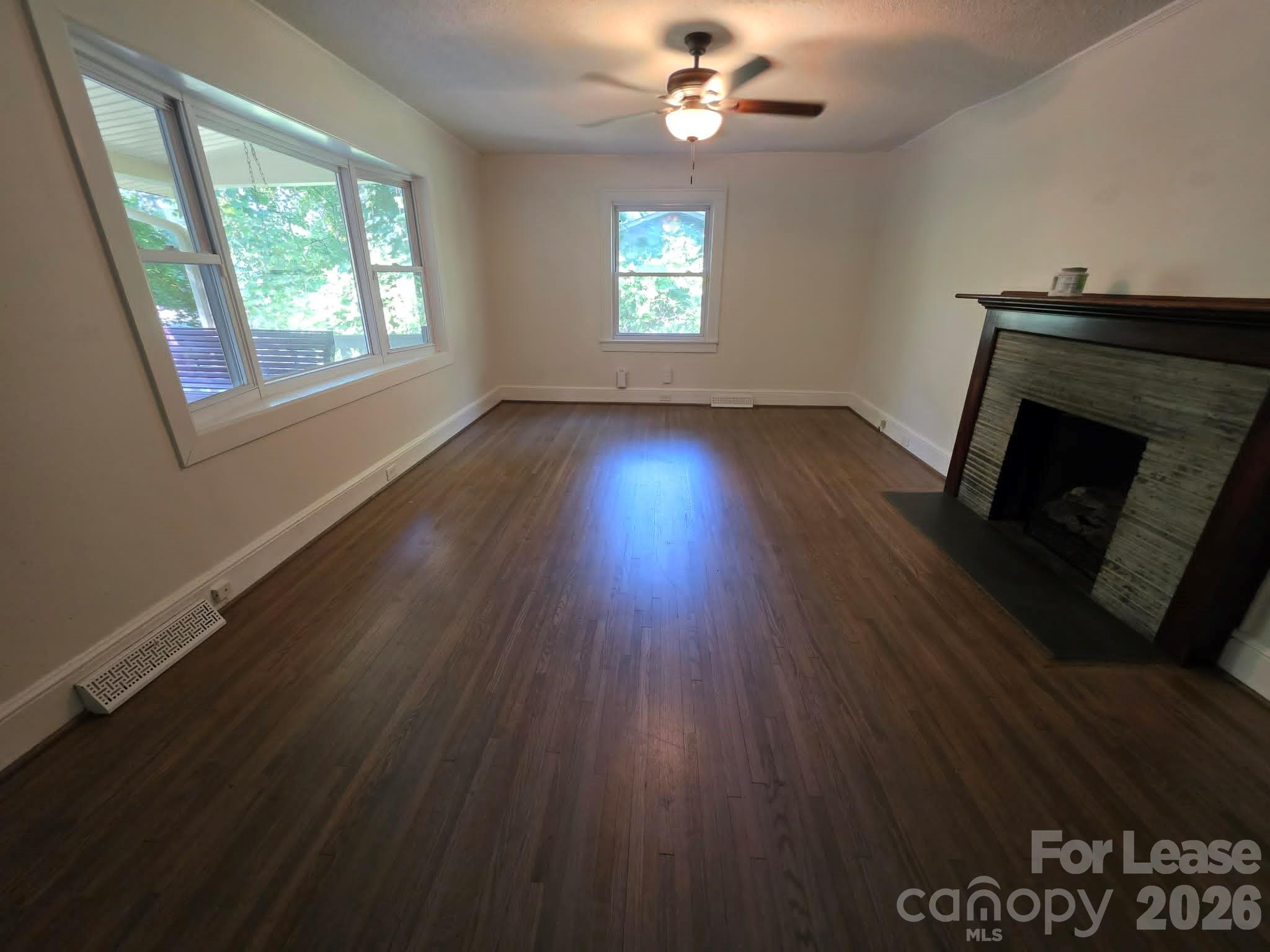 804 Carolyn Drive Property Photo 2