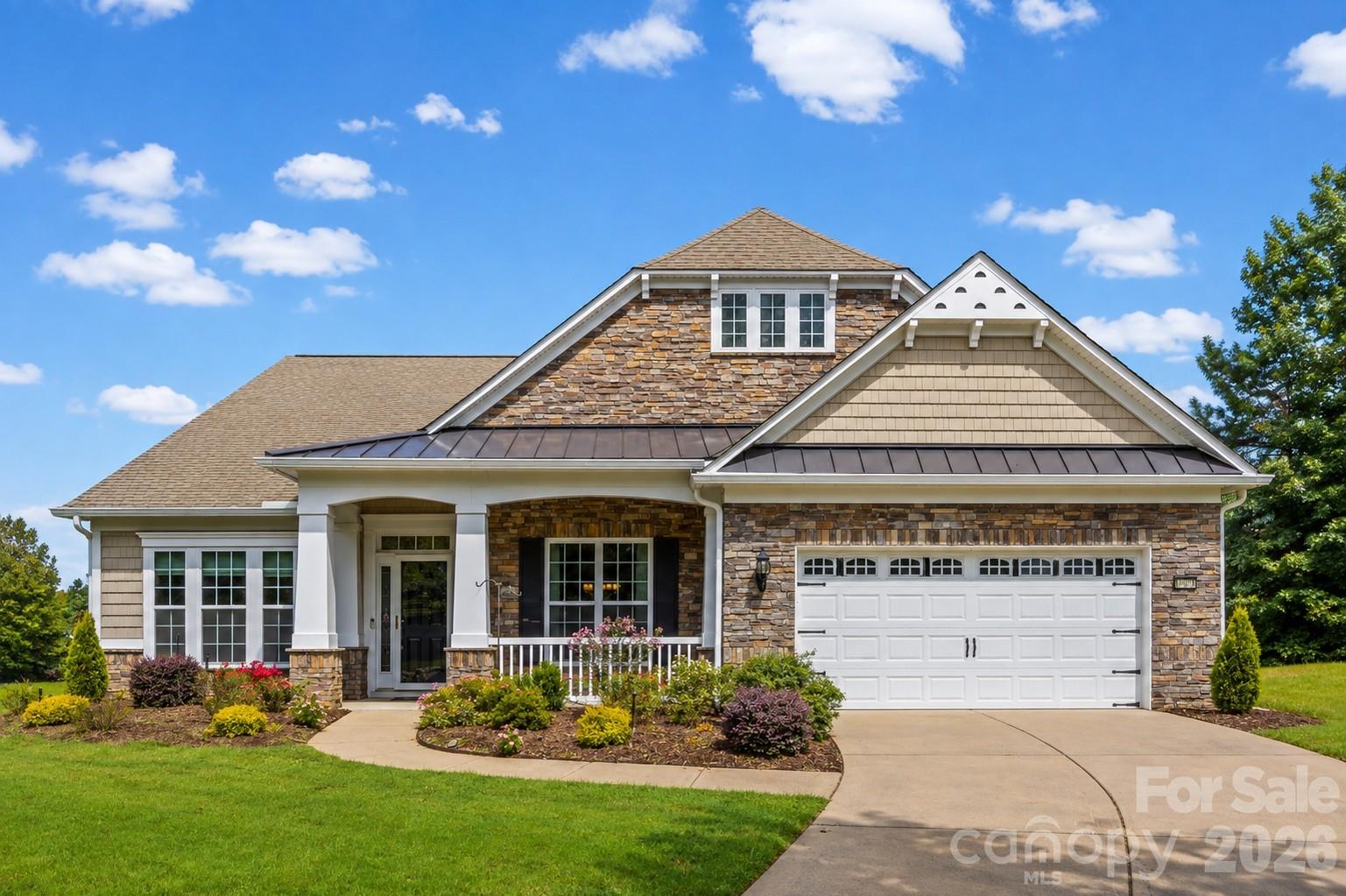 37421 Mandrake Court Property Photo 1