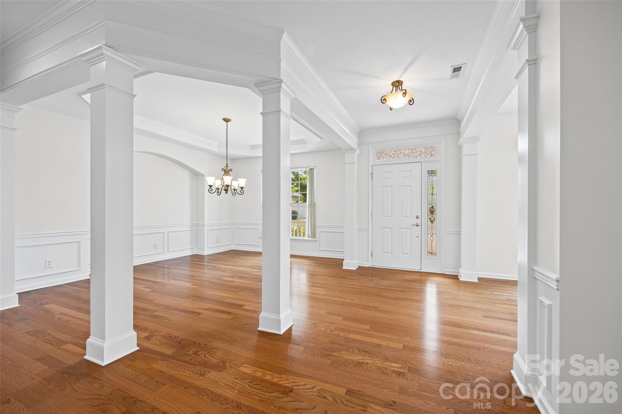 37421 Mandrake Court Property Photo 3