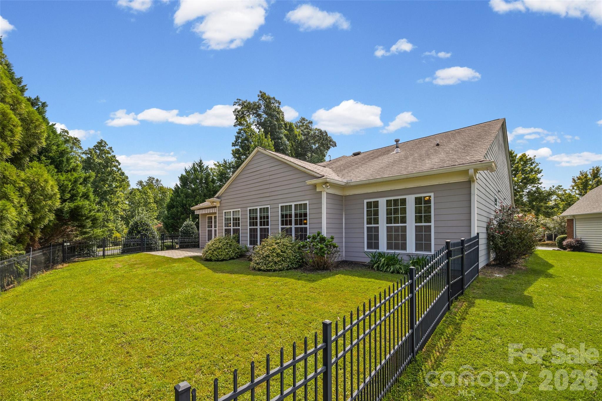 37421 Mandrake Court Property Photo 45