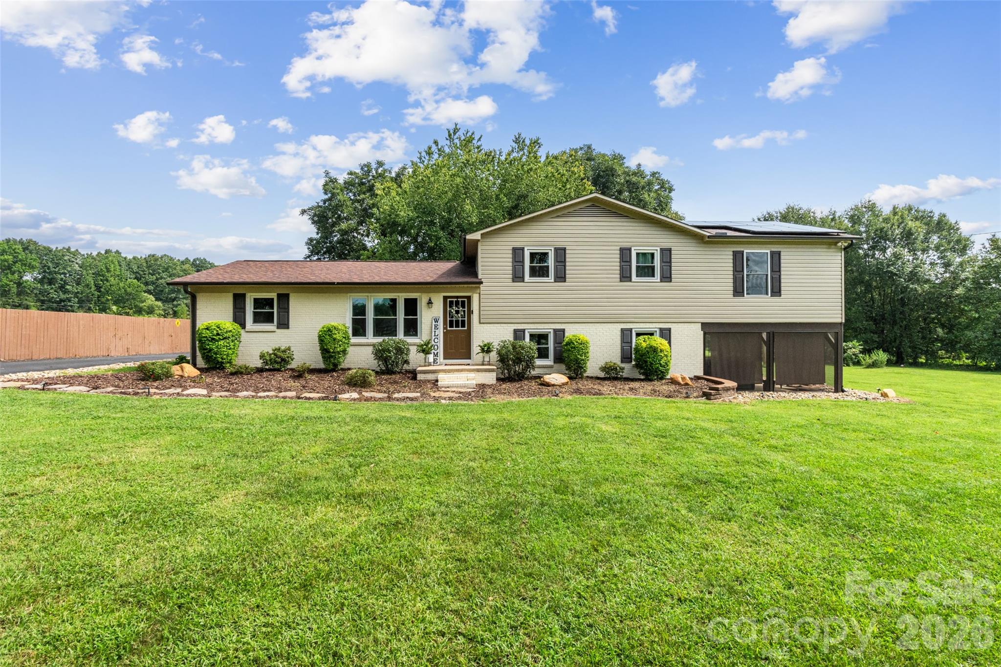 6060 Lineberger Road Property Photo 1