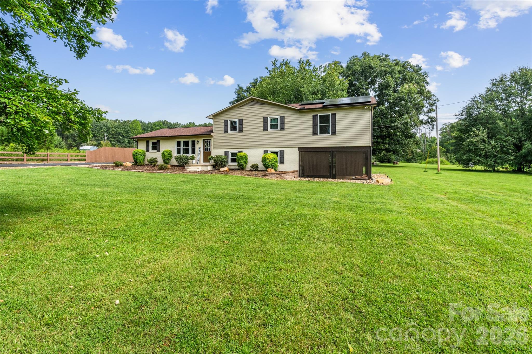 6060 Lineberger Road Property Photo 3