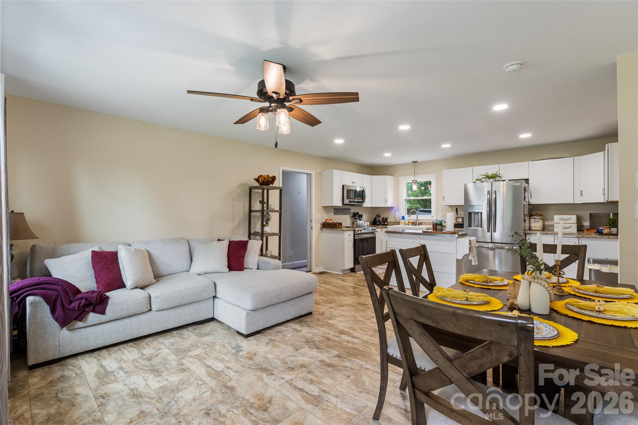 6060 Lineberger Road Property Photo 4