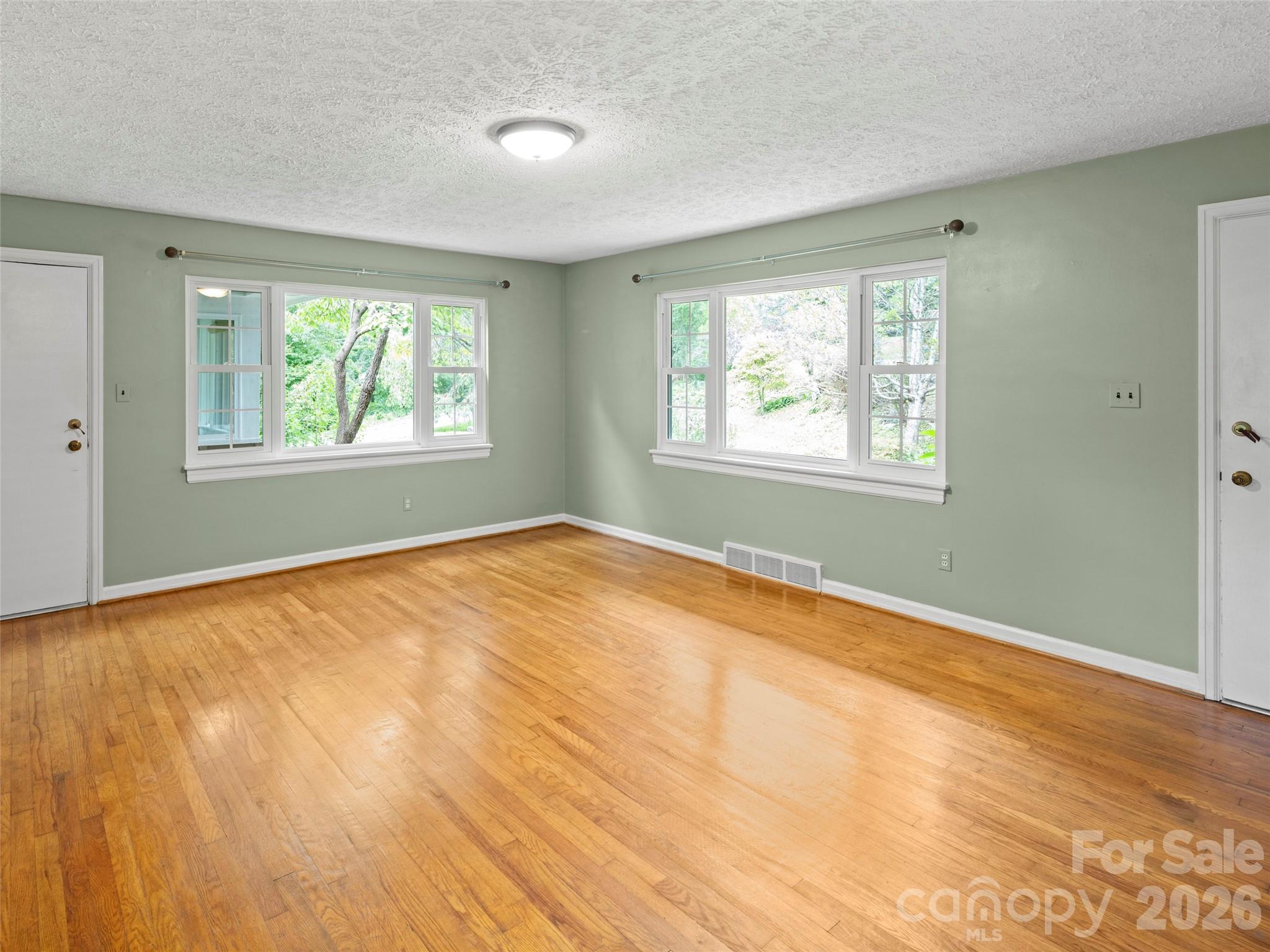 209 White Pine Drive Property Photo 11