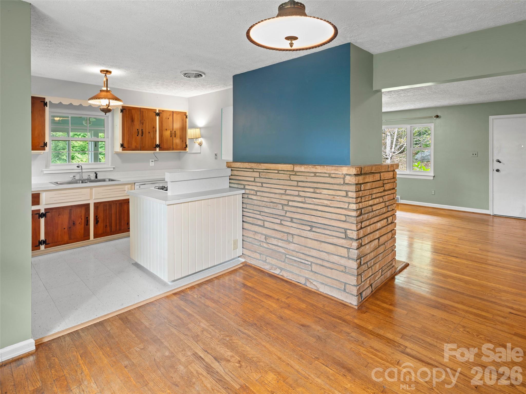 209 White Pine Drive Property Photo 14