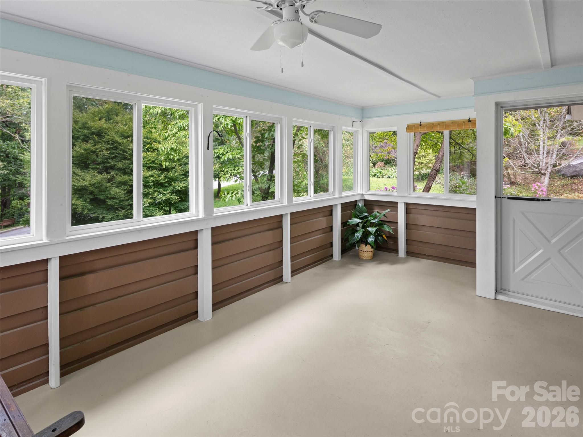 209 White Pine Drive Property Photo 23