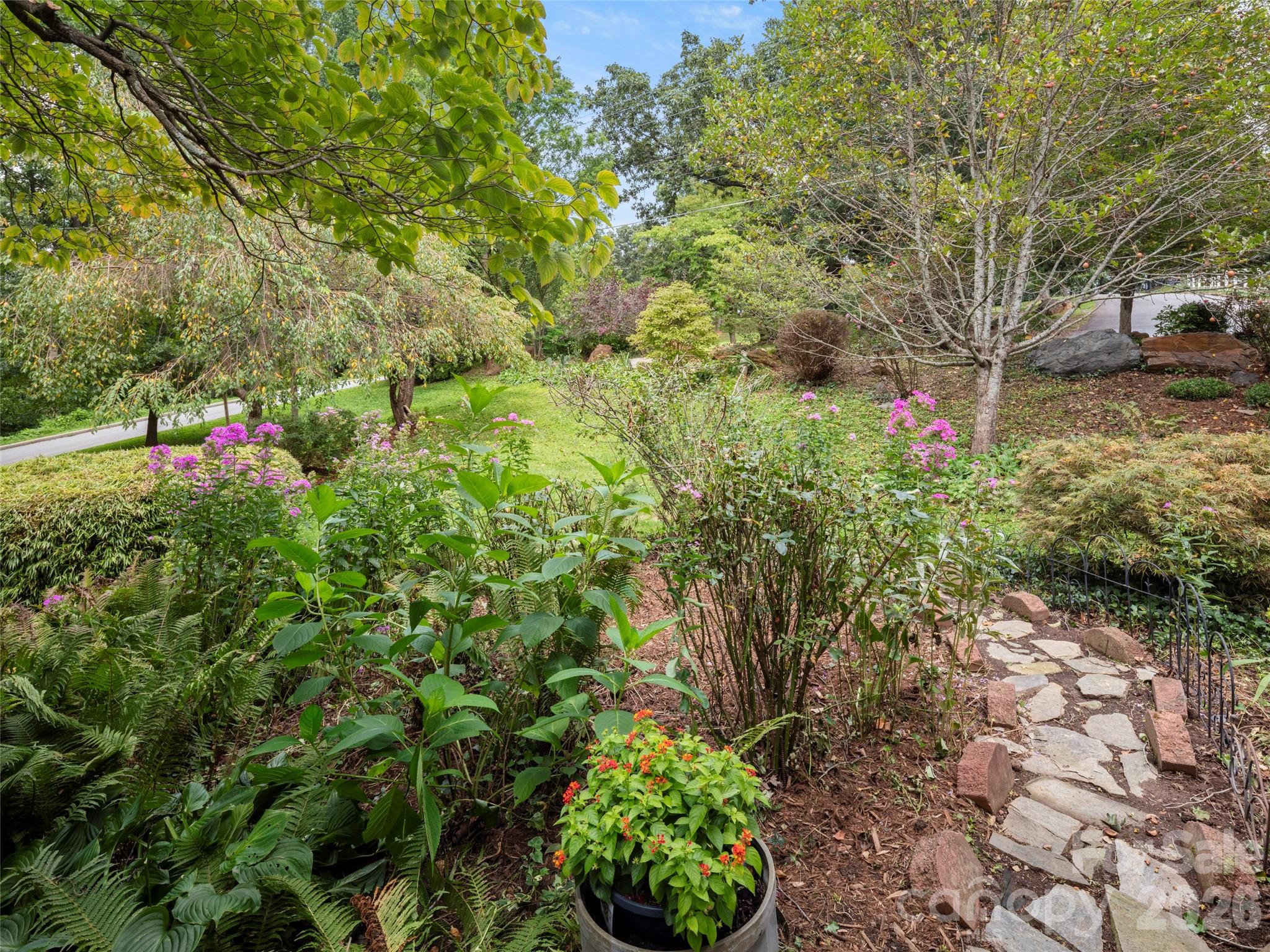 209 White Pine Drive Property Photo 31