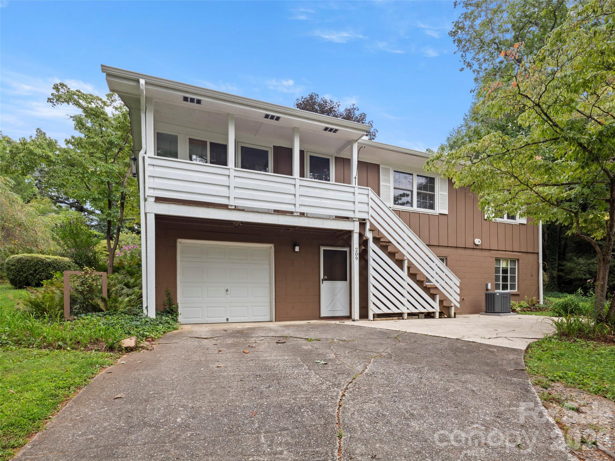 209 White Pine Drive Property Photo 35