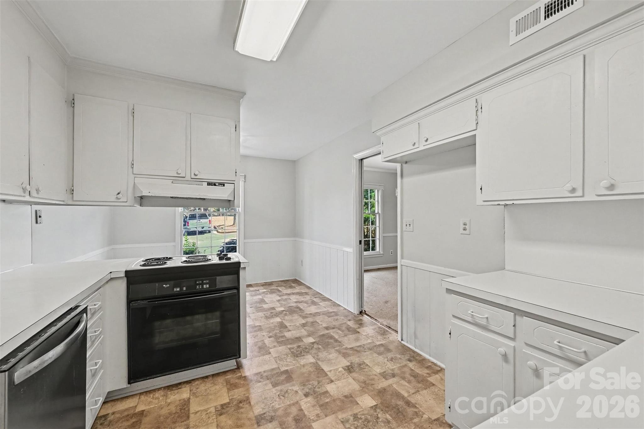 6727 Constitution Lane Property Photo 17