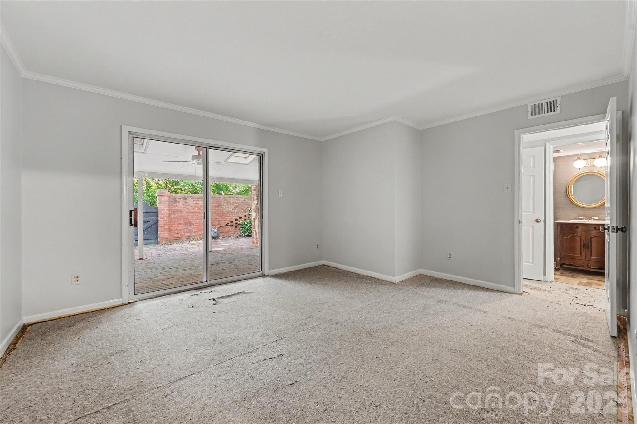 6727 Constitution Lane Property Photo 21