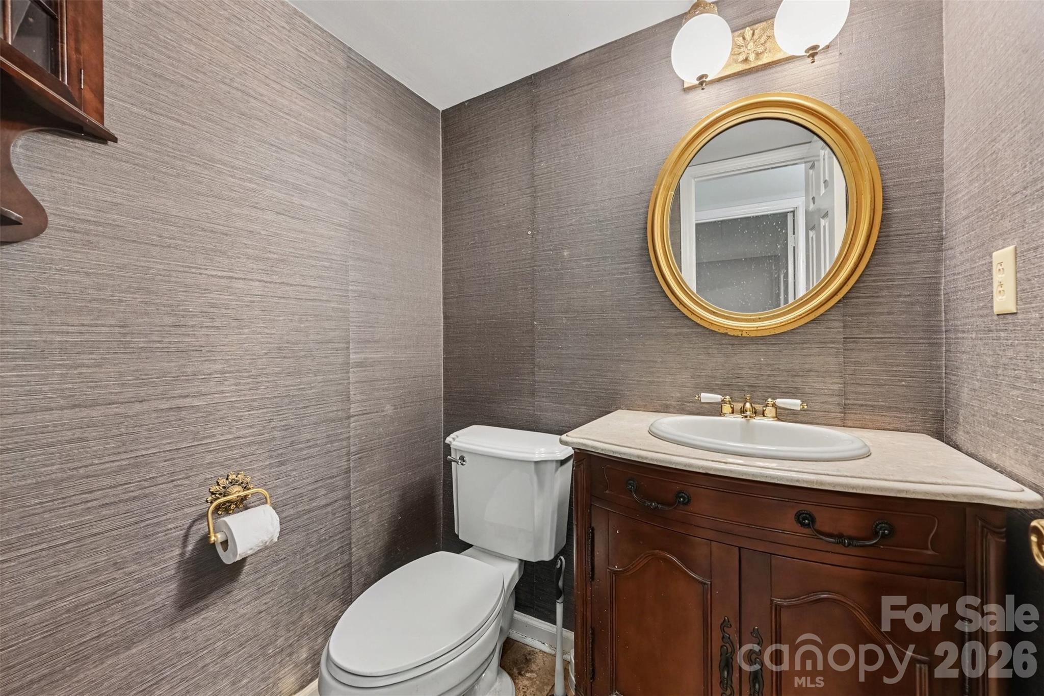 6727 Constitution Lane Property Photo 30