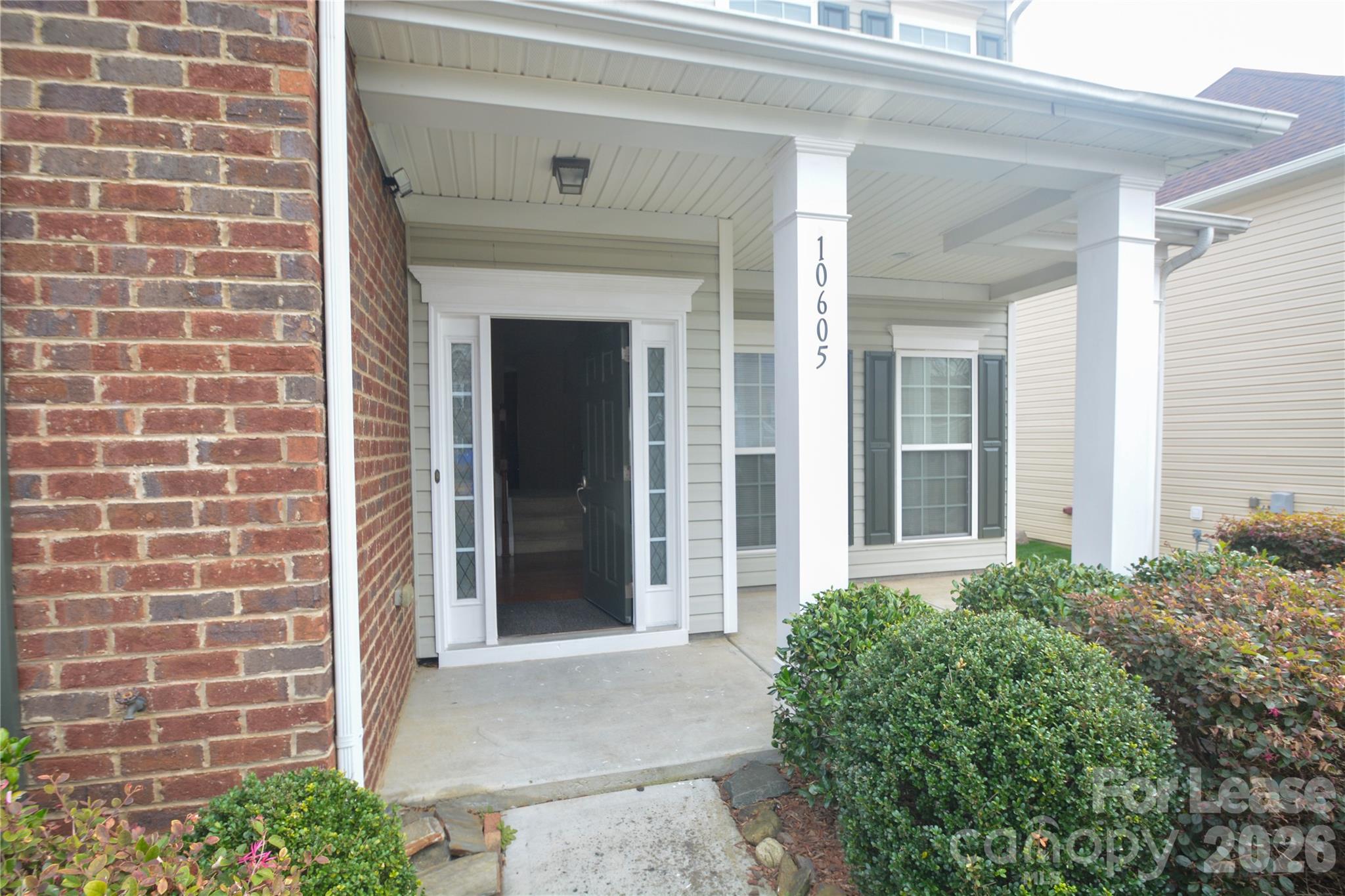 10605 Greenhead View Road Property Photo 2