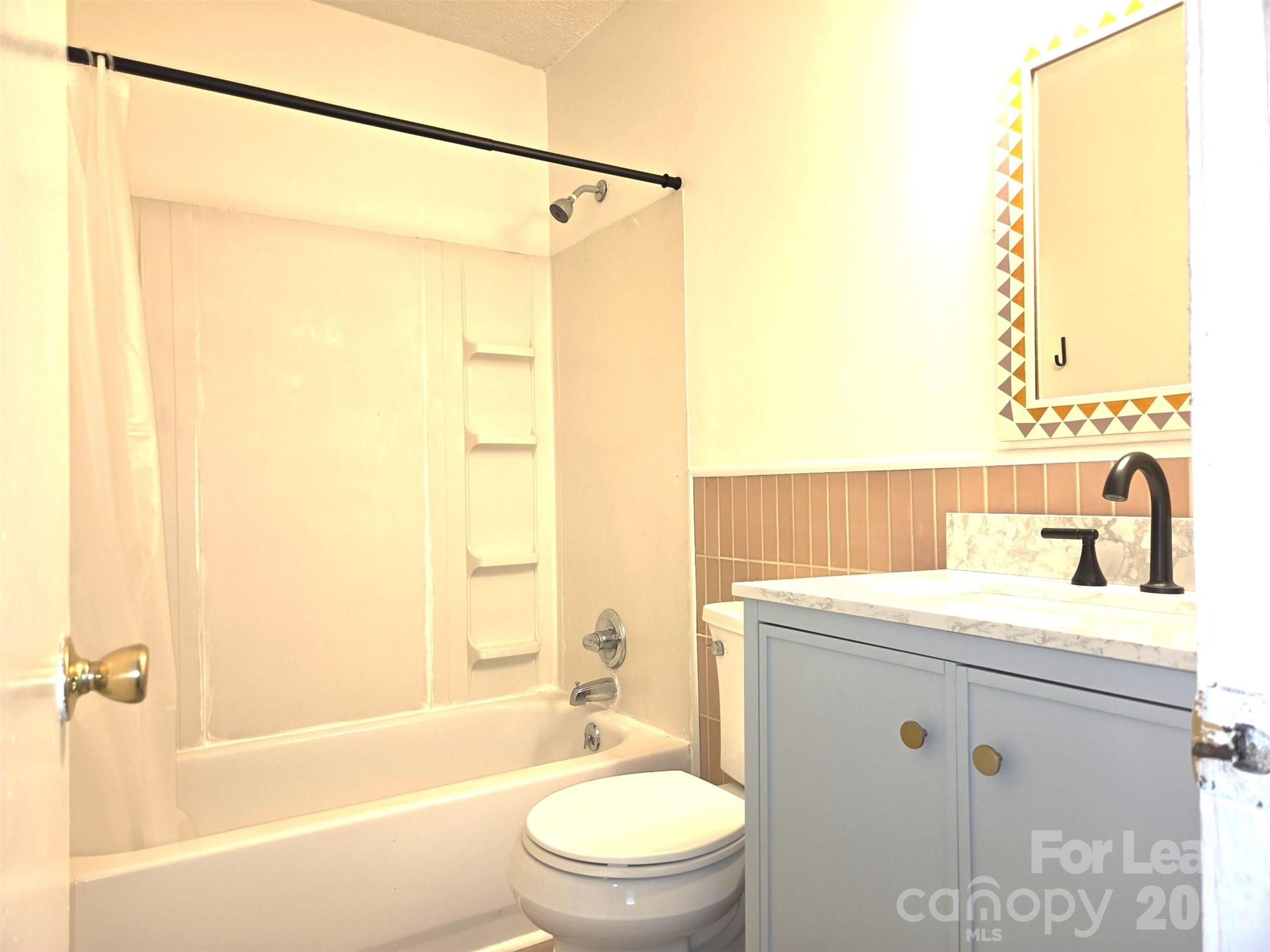 2831 Willow Street 2 Property Photo 8