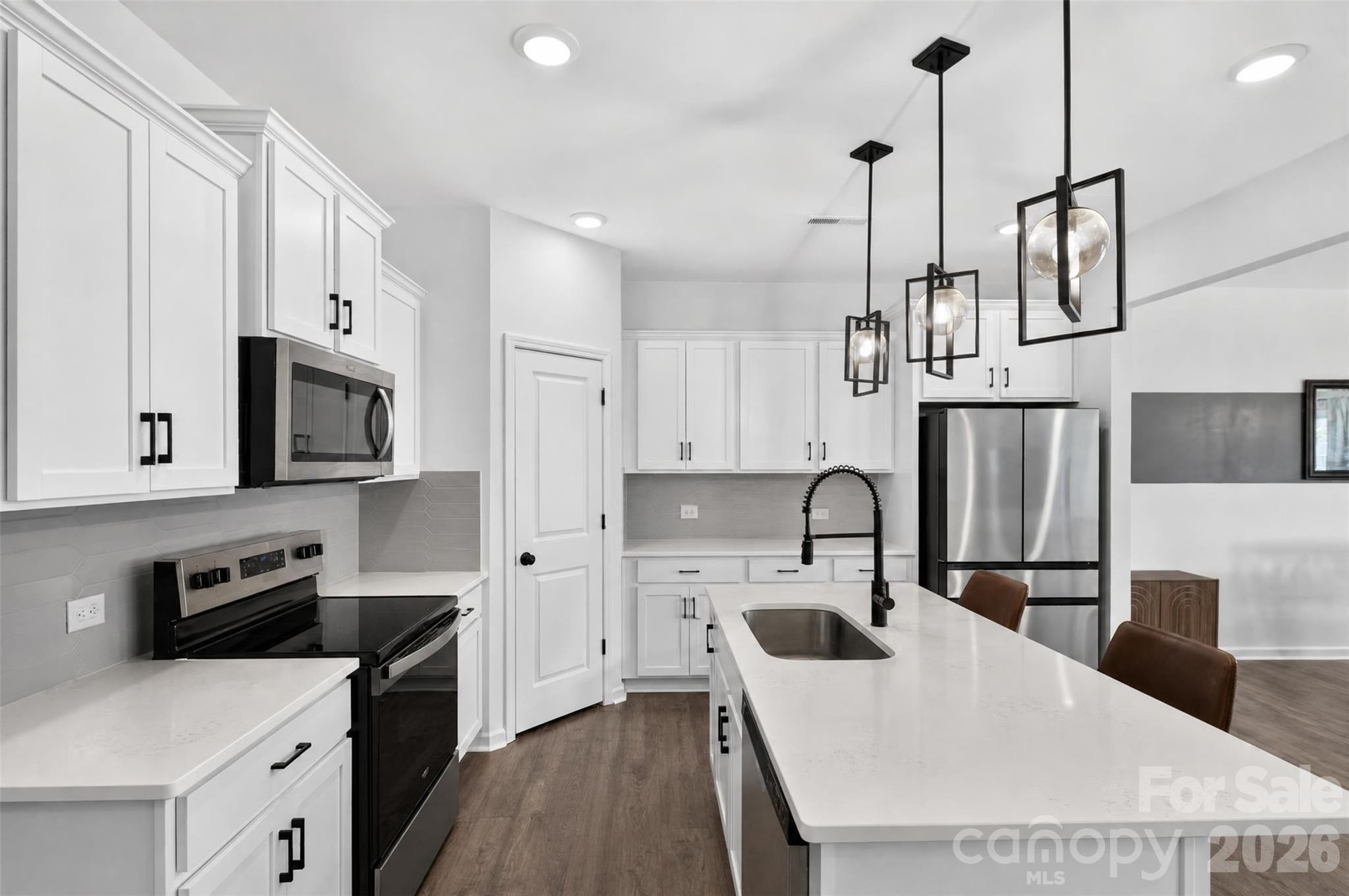 4085 Claret Cup Drive Property Photo 4