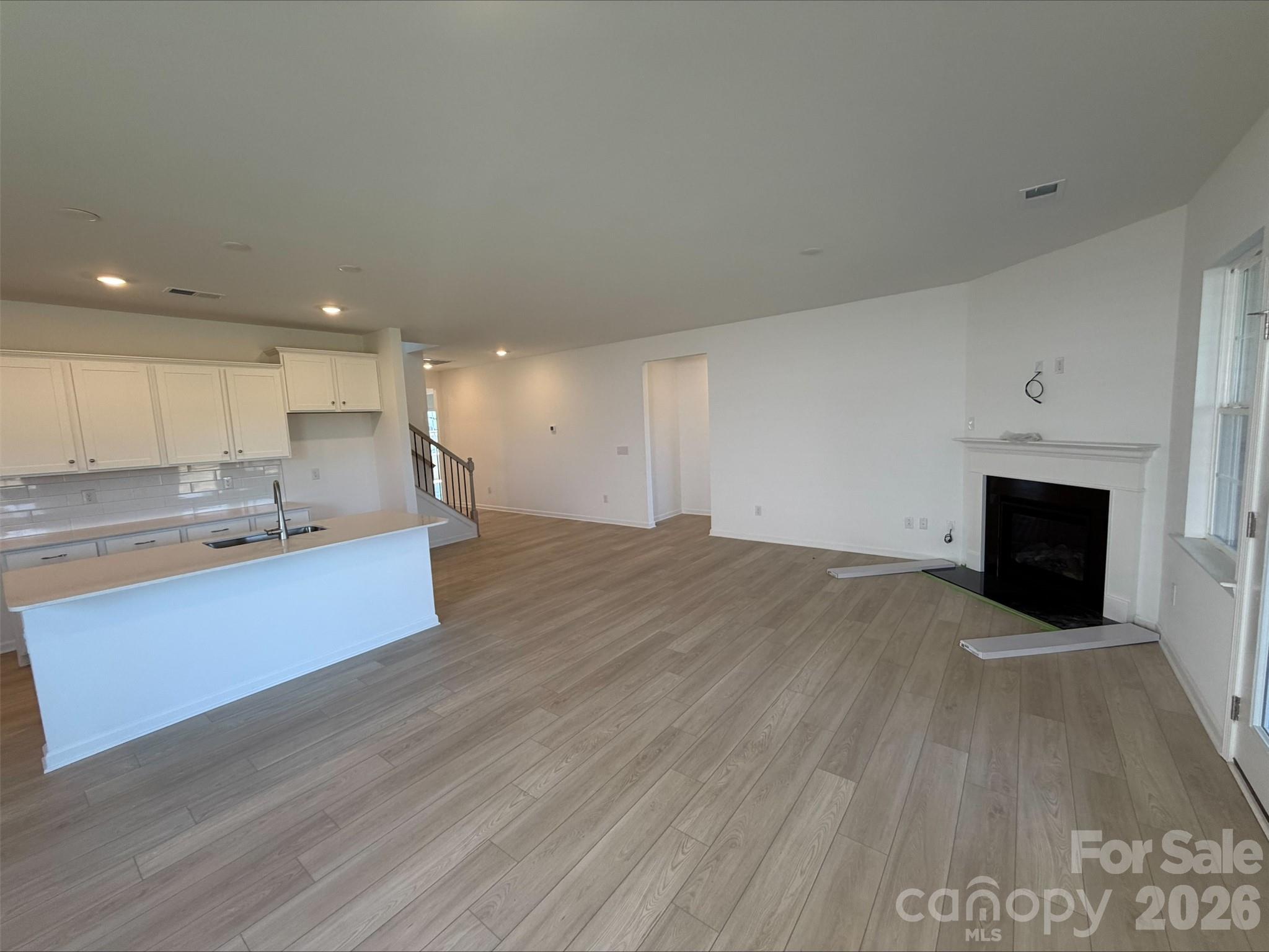 7128 Juneberry Way Property Photo 4