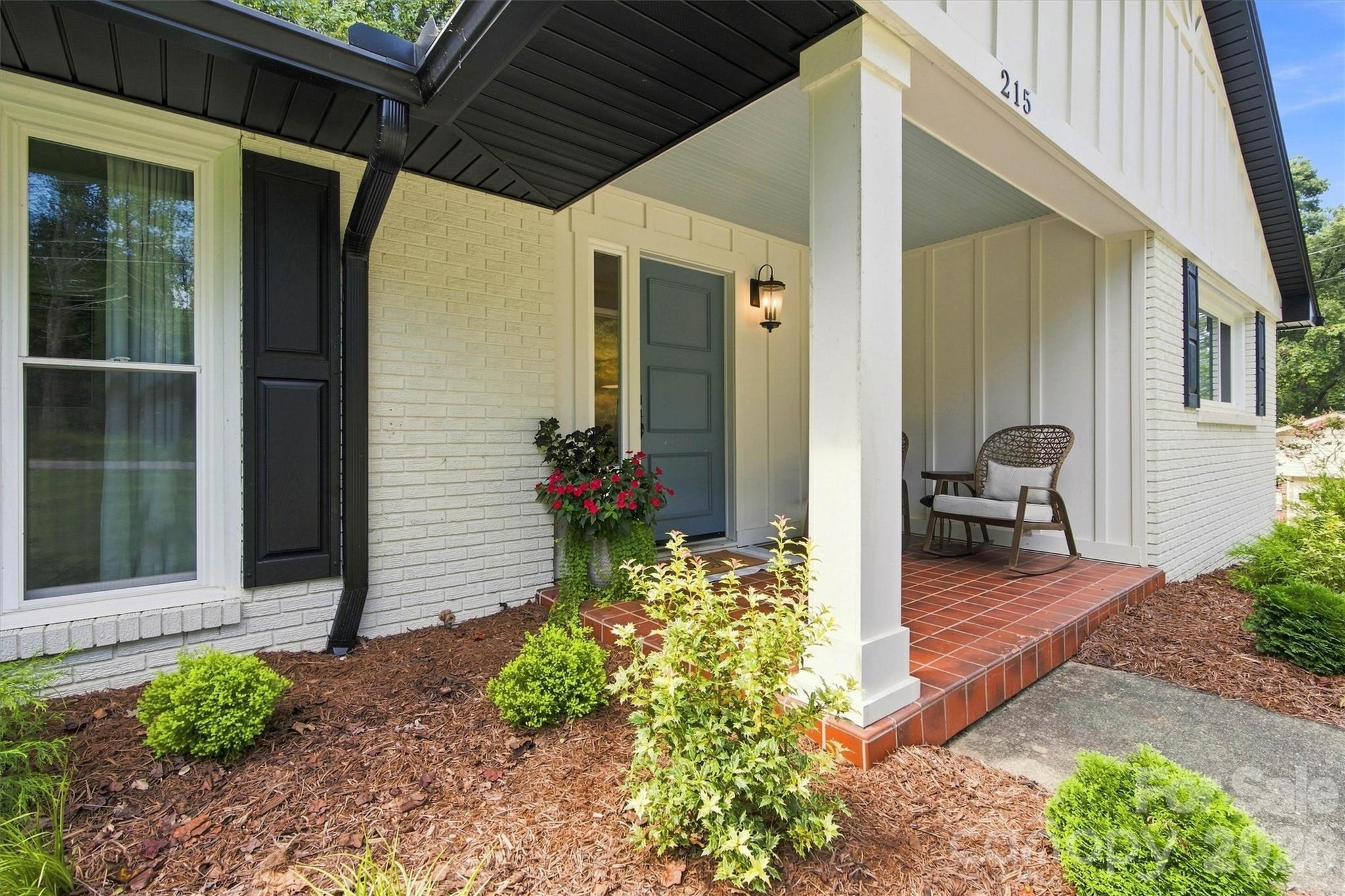 215 Pinehurst Lane Property Photo 4