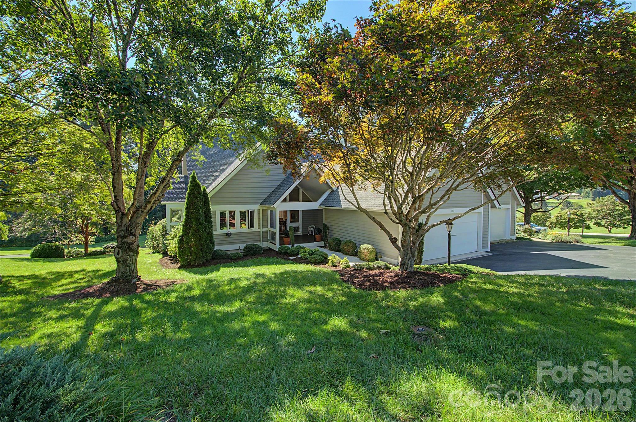 104 Overlook Drive Property Photo 3