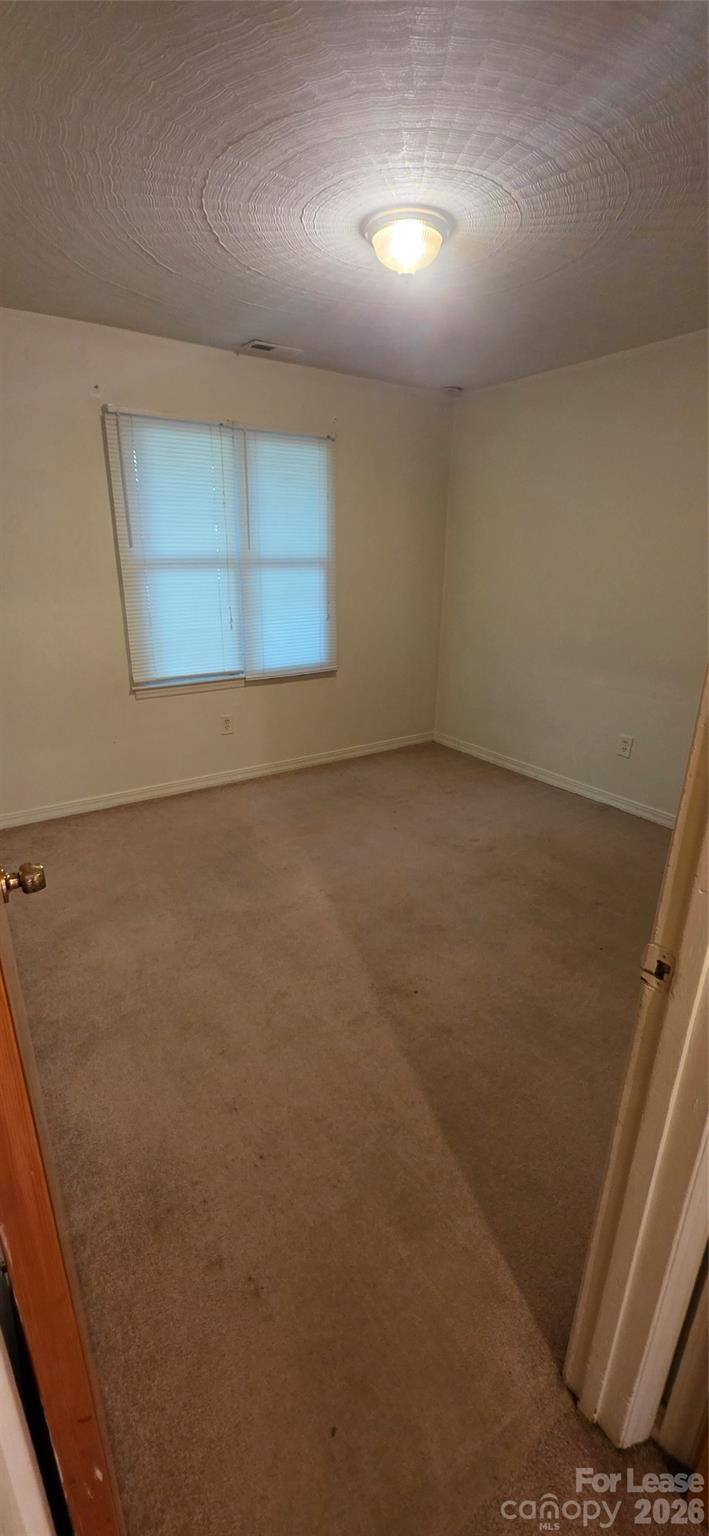 1075 7th Avenue Property Photo 6