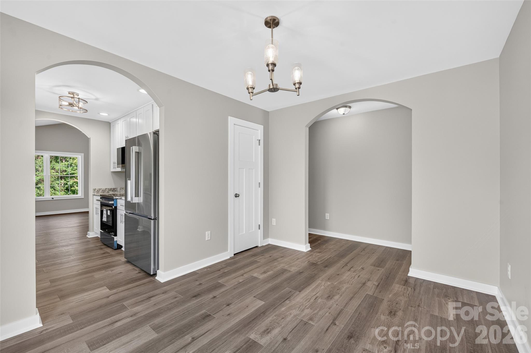 405 Falls Avenue Property Photo 9