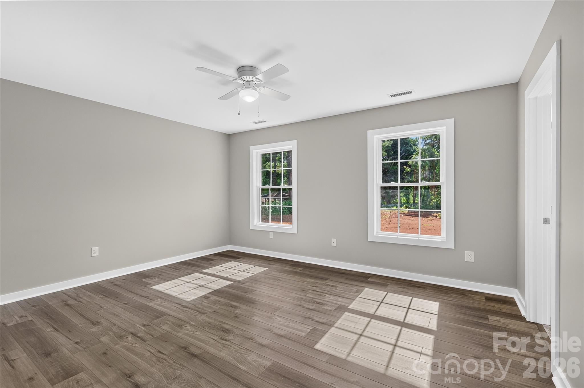 405 Falls Avenue Property Photo 11