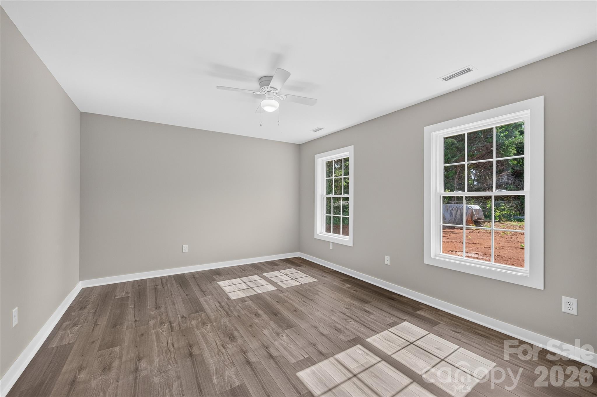 405 Falls Avenue Property Photo 12