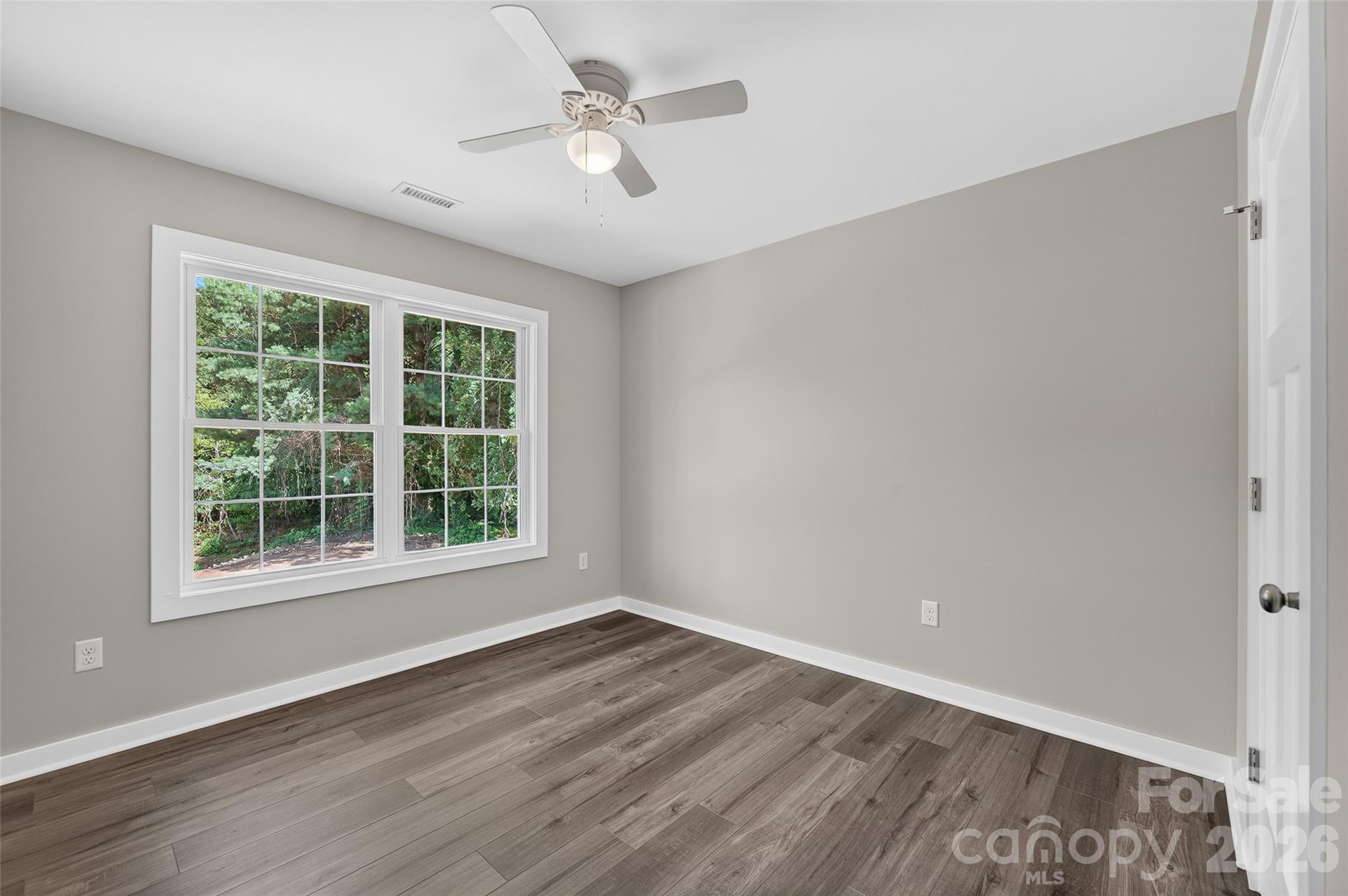 405 Falls Avenue Property Photo 18