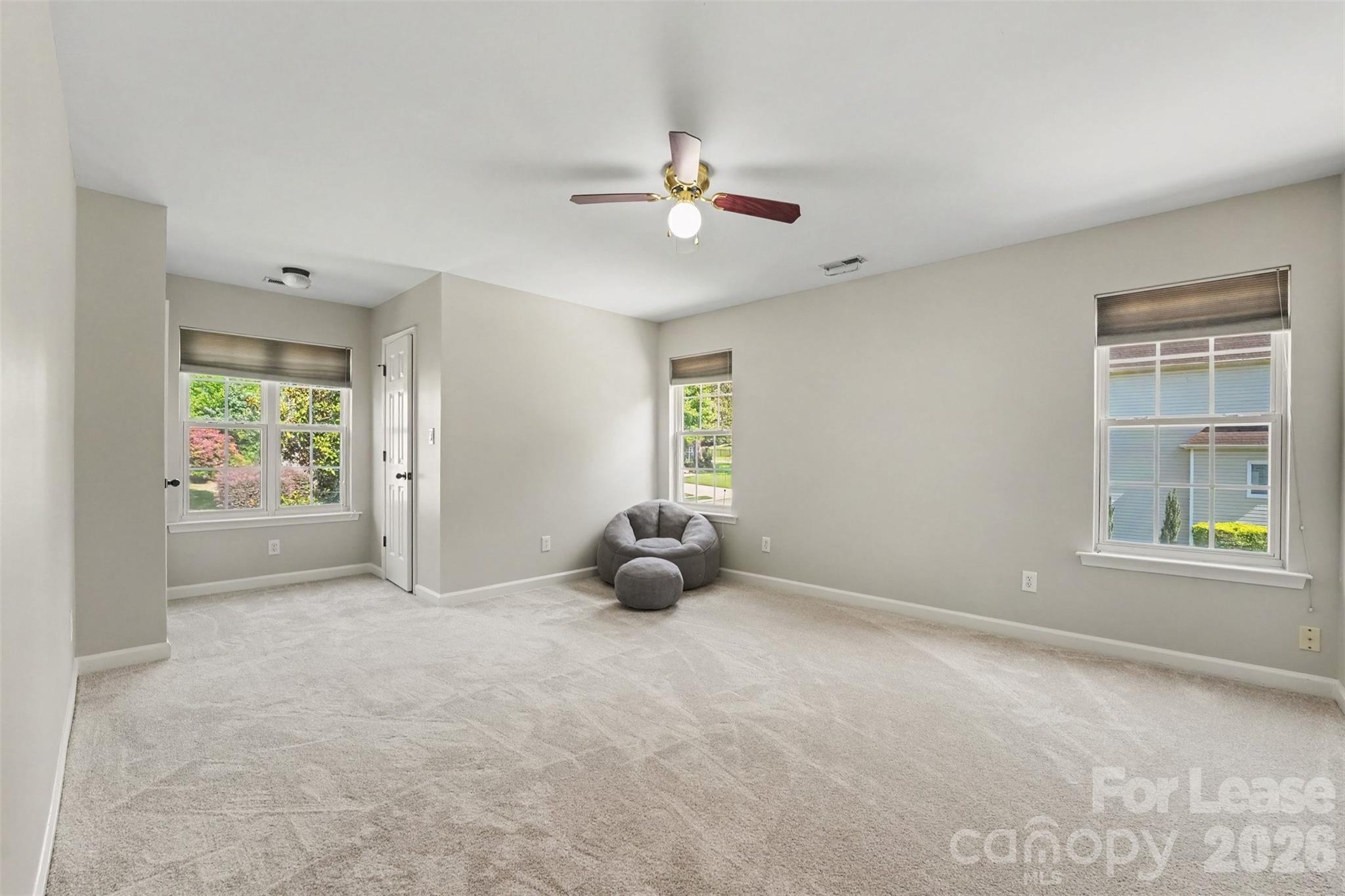 11526 Sir Francis Drake Drive Property Photo 11