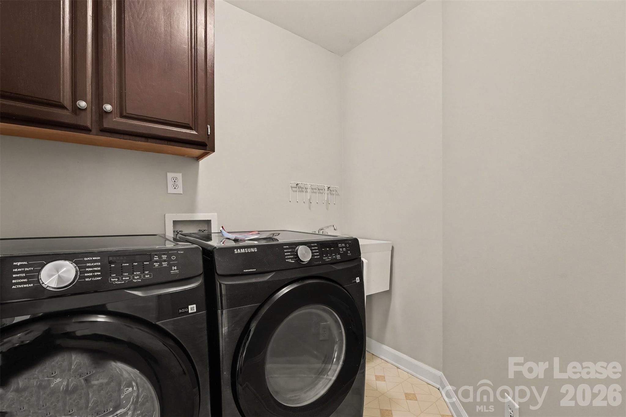 11526 Sir Francis Drake Drive Property Photo 17