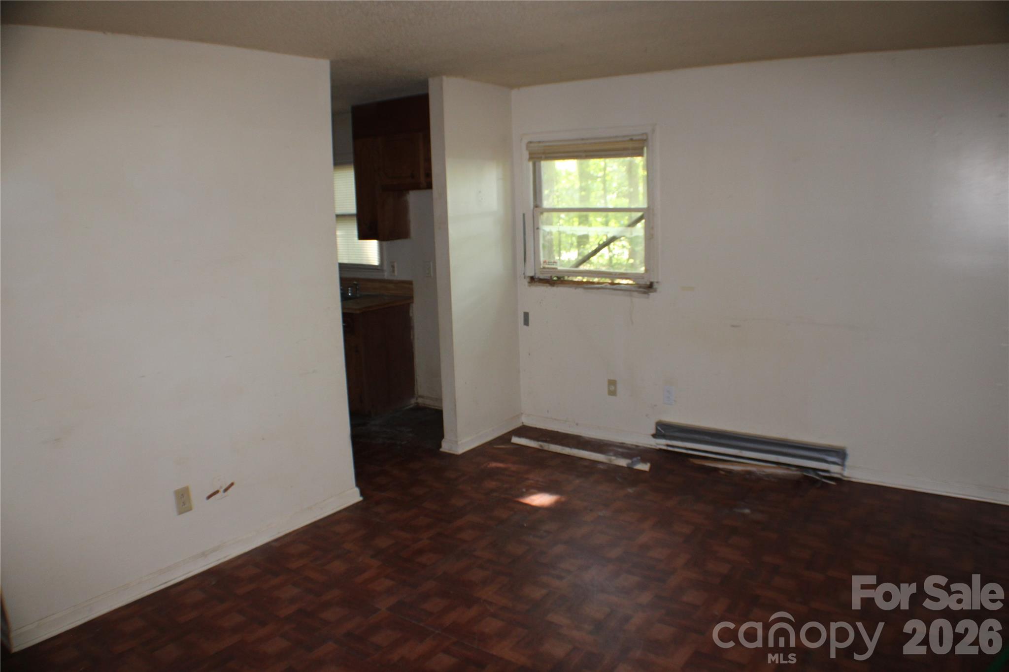 6782 Glover Lane Property Photo 3
