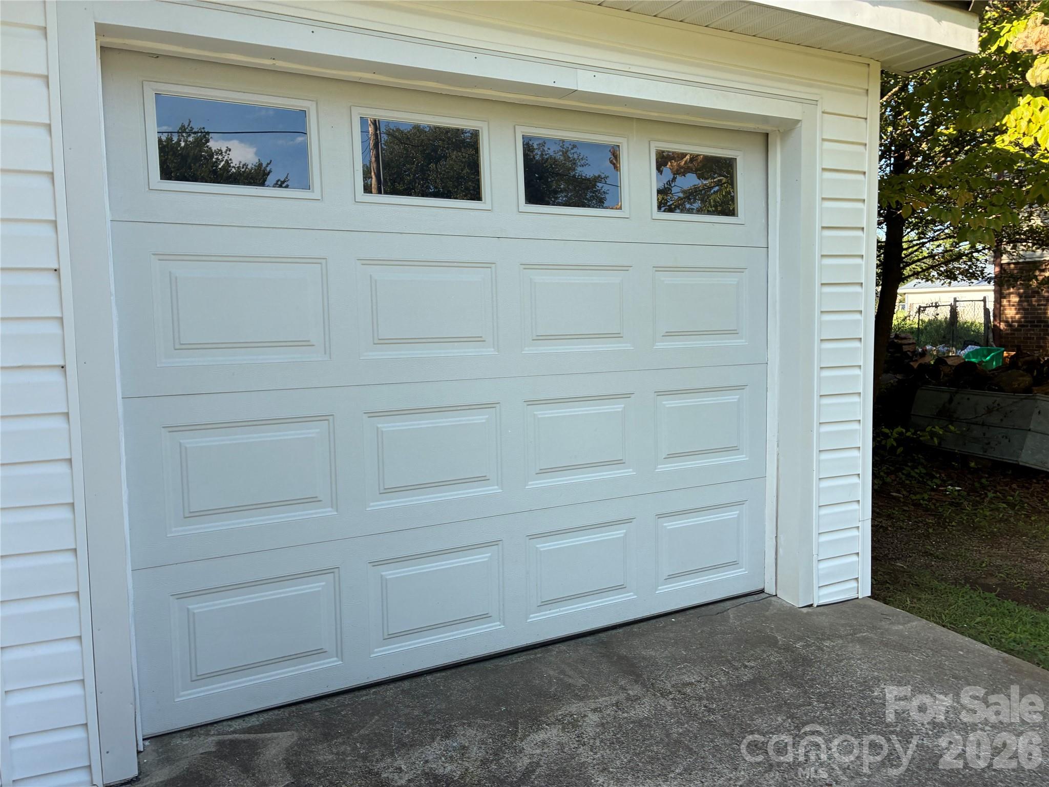 1008 Hopedale Drive Property Photo 2