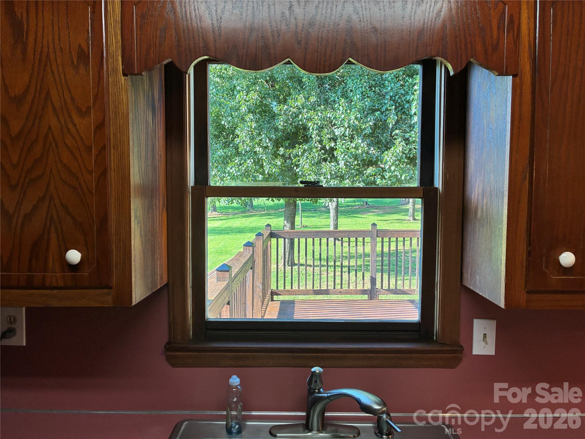 1008 Hopedale Drive Property Photo 8